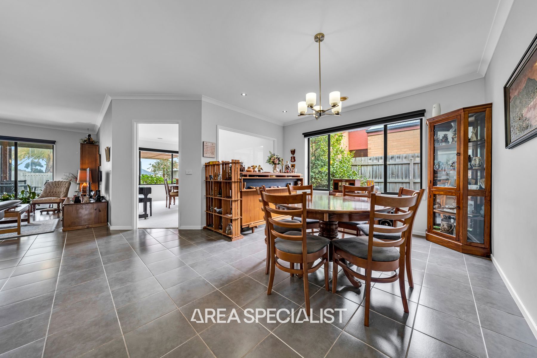 7 Ferndown Drive, Cranbourne, VIC 3977, Cranbourne - Thumbnail 5