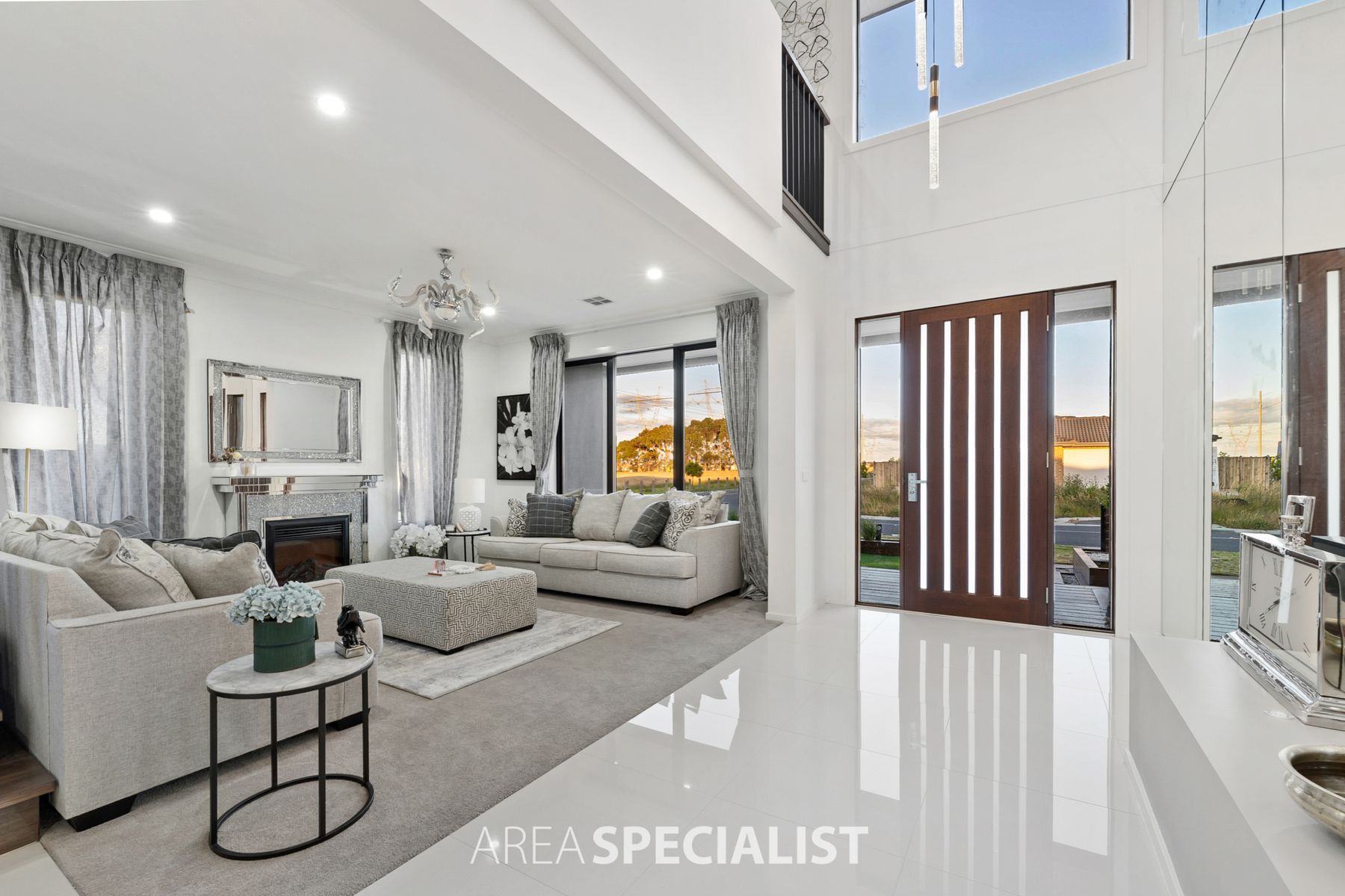 15 Carpathian Drive, Clyde North, VIC 3978, Clyde North - Thumbnail 3
