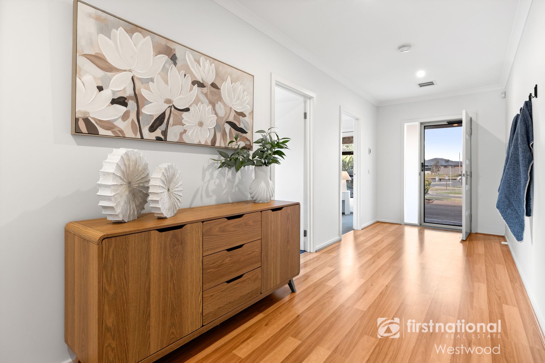 2 Braeburn Place, Werribee VIC 3030, Werribee - Thumbnail 5