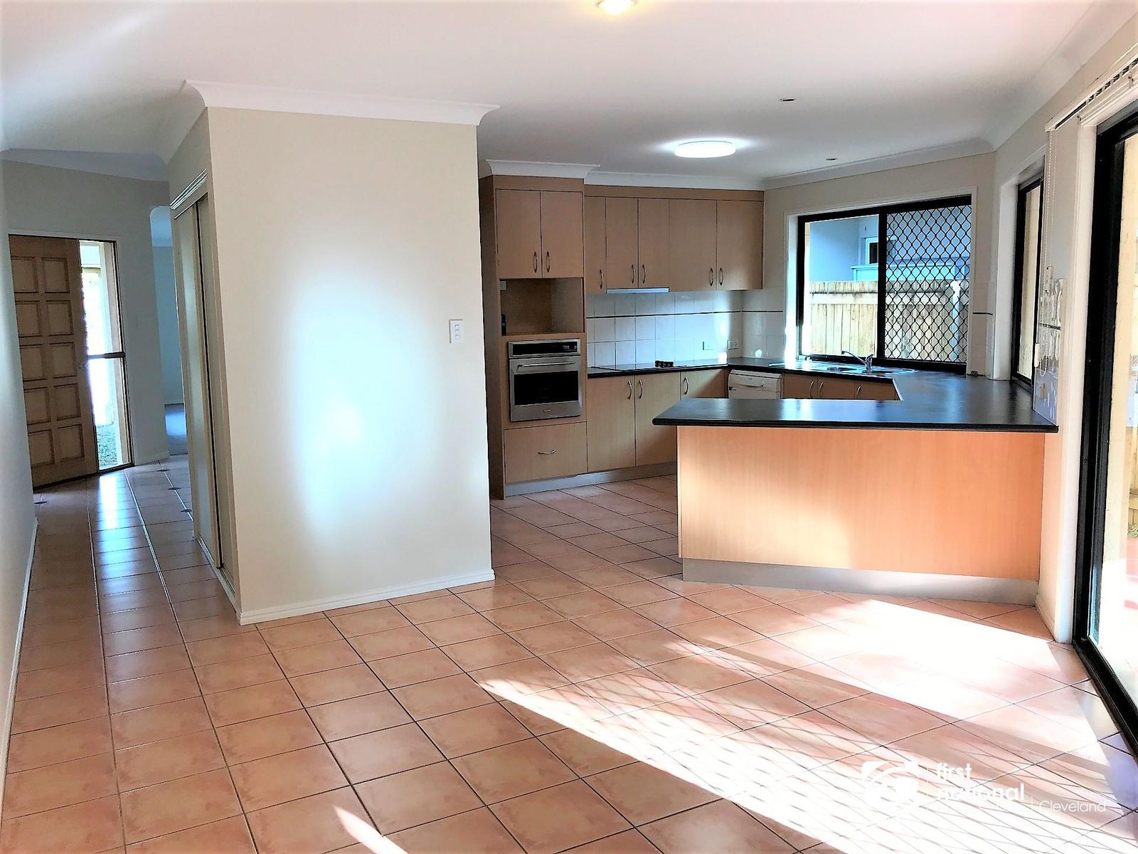 8 Cliff Close, Wakerley QLD 4154, Wakerley - Thumbnail 5