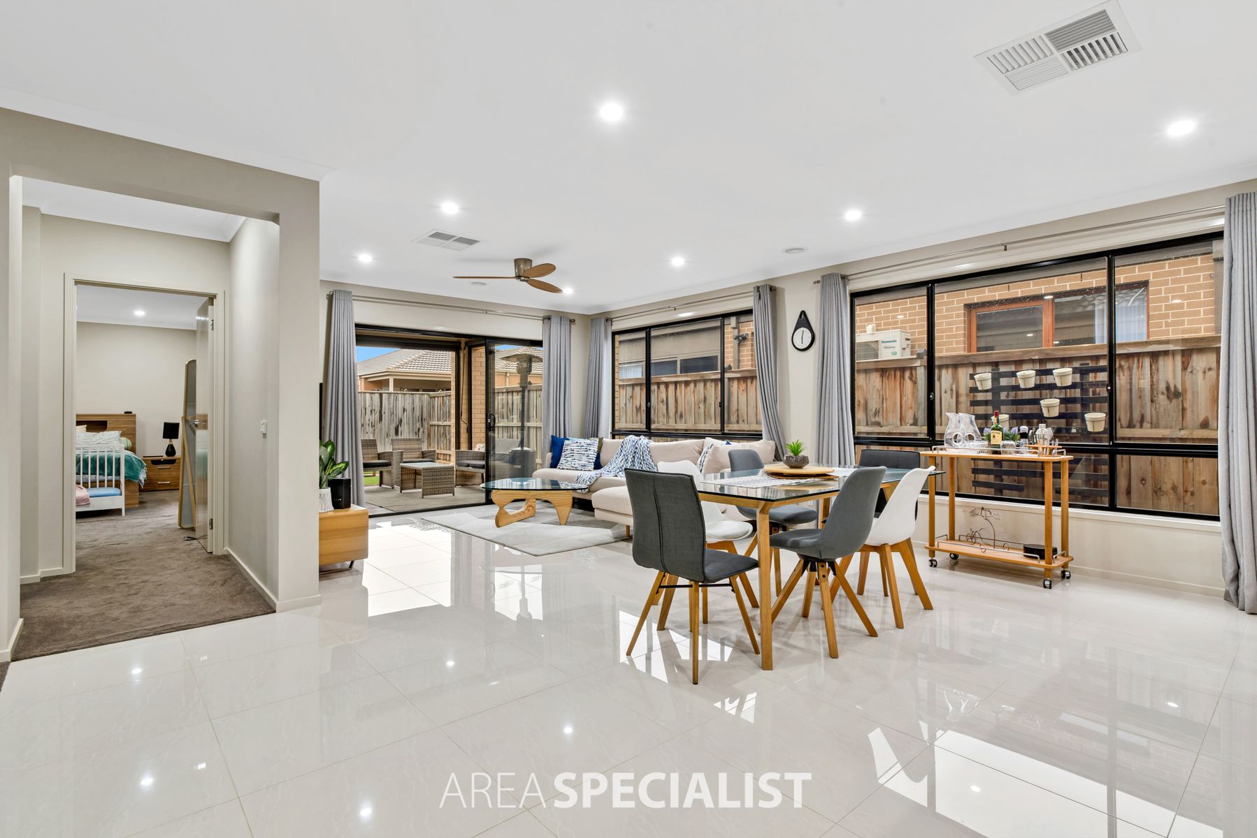 54 Clydevale Avenue, Clyde North, VIC 3978, Clyde North - Thumbnail 8