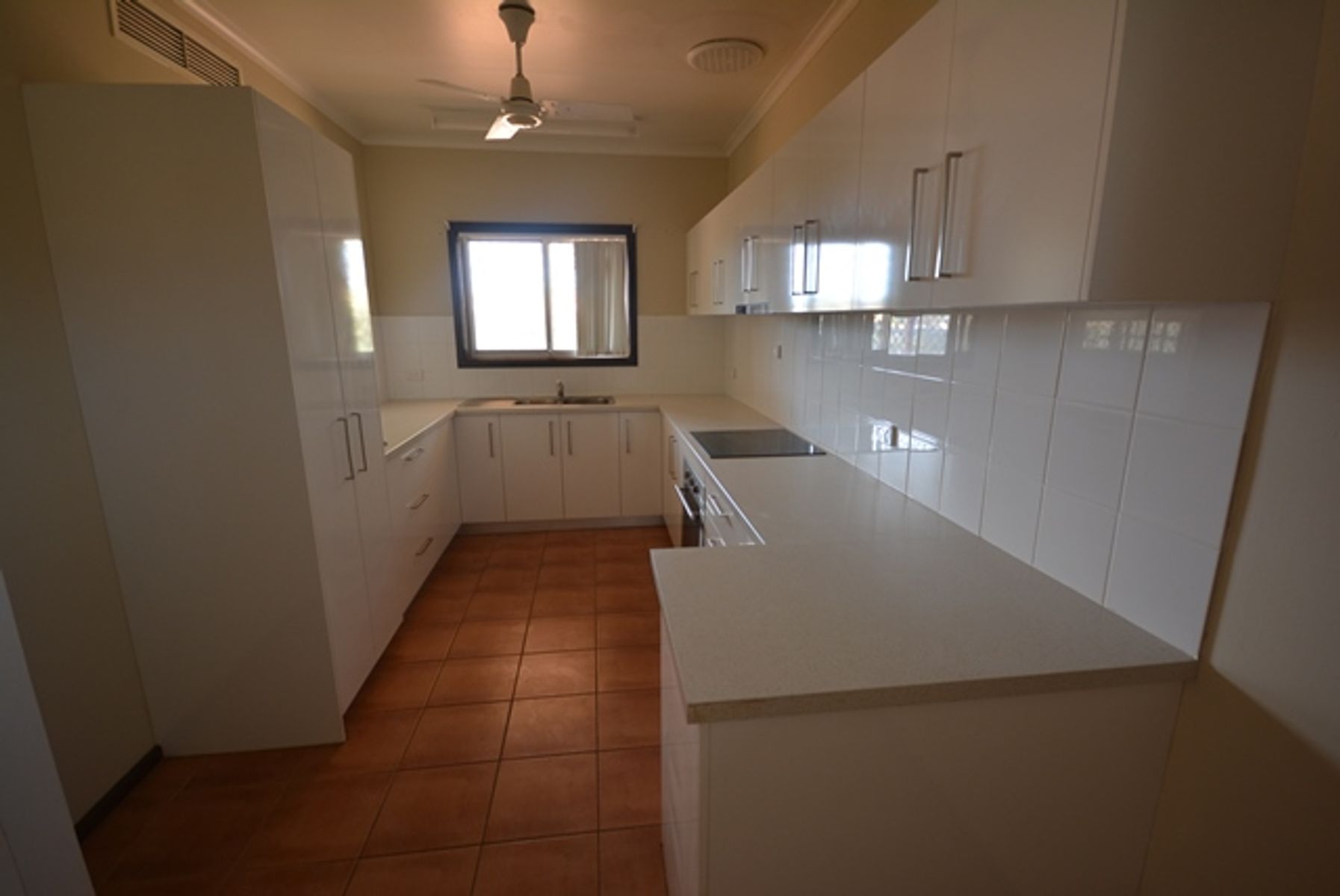 18 Steamer Avenue, South Hedland WA 6722, South Hedland - Thumbnail 2