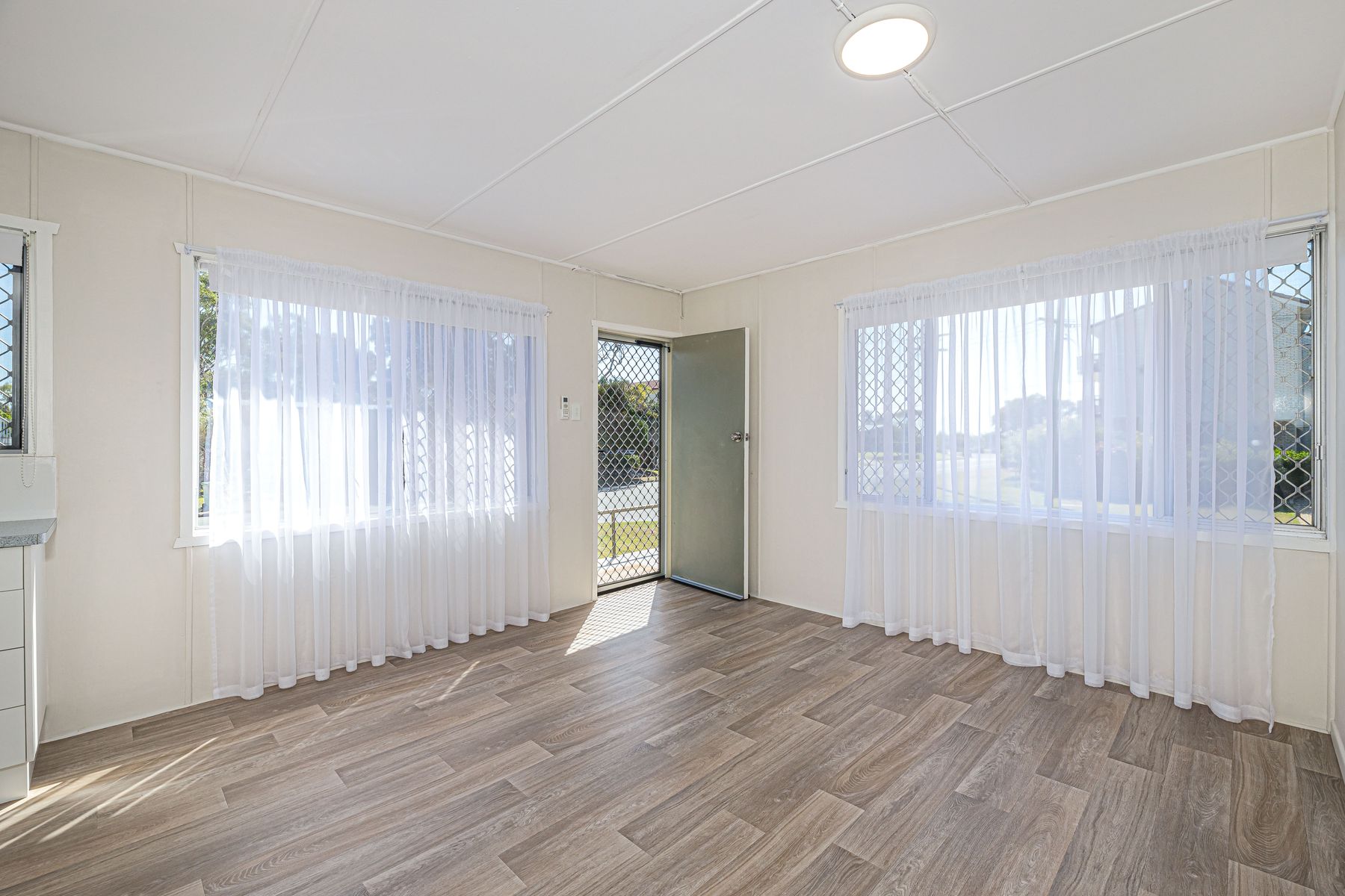 10 Benny Street, Woorim QLD 4507, Woorim - Thumbnail 3