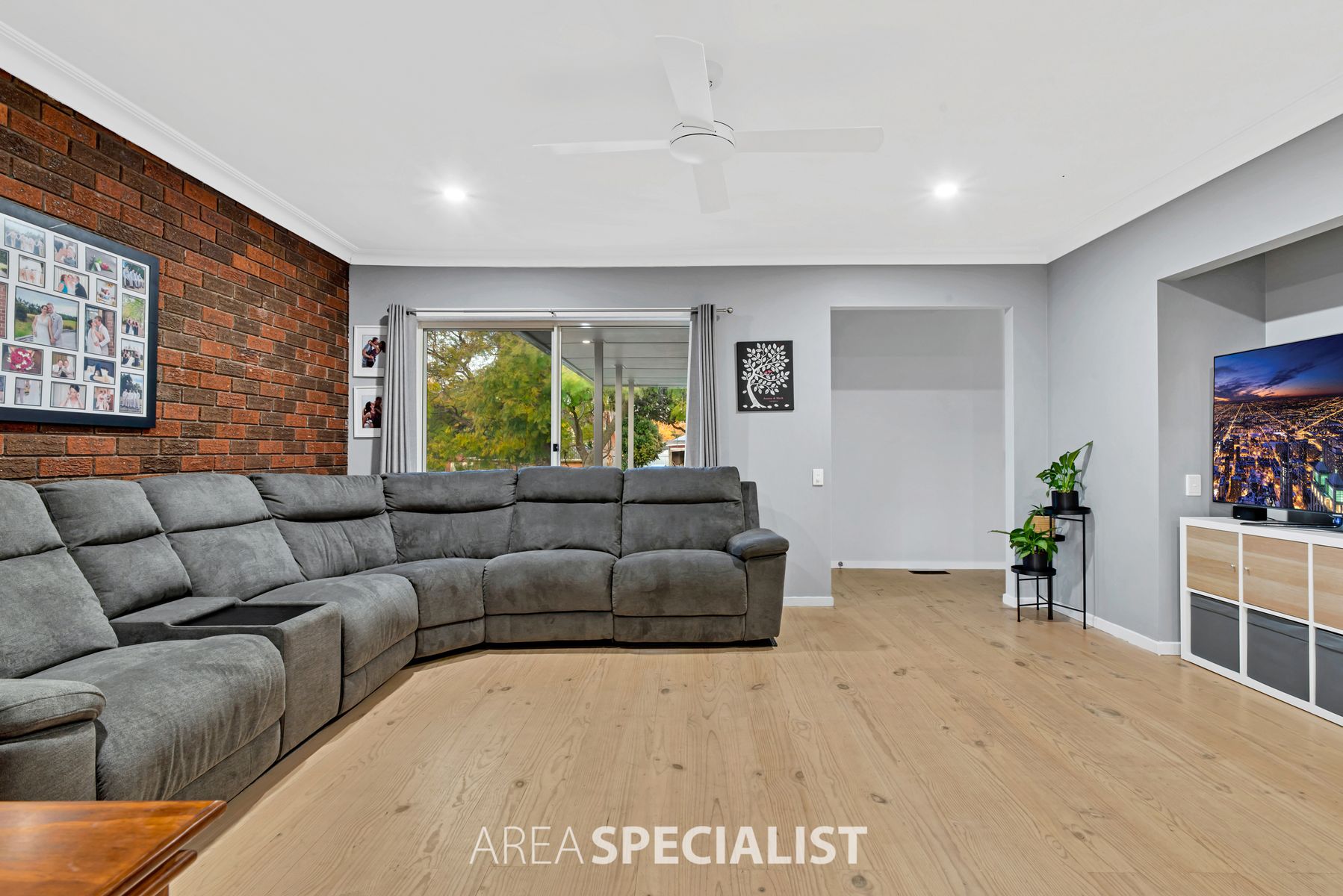 11 Otooles Road, Cranbourne, VIC 3977, Cranbourne - Thumbnail 2