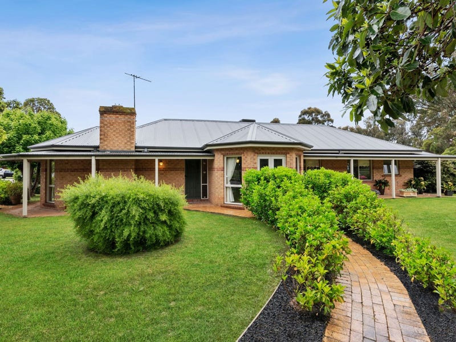 2 Eagle Street, Mornington, VIC 3931, Mornington - Thumbnail 2