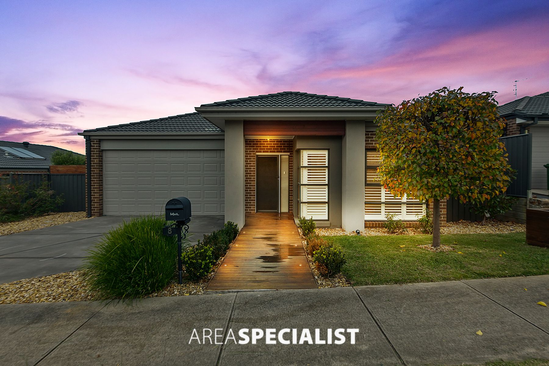8 Ontario Drive, Pakenham, VIC 3810, Pakenham - Thumbnail 2