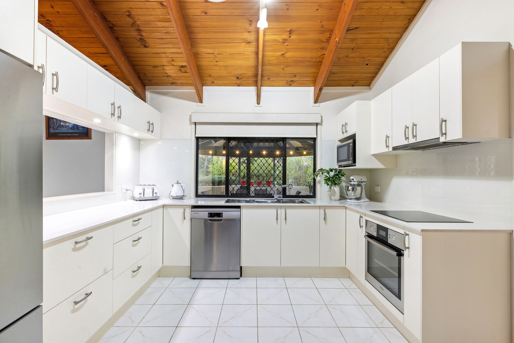 24-28 Mackunda Court, Park Ridge South QLD 4125, Park Ridge South - Thumbnail 2