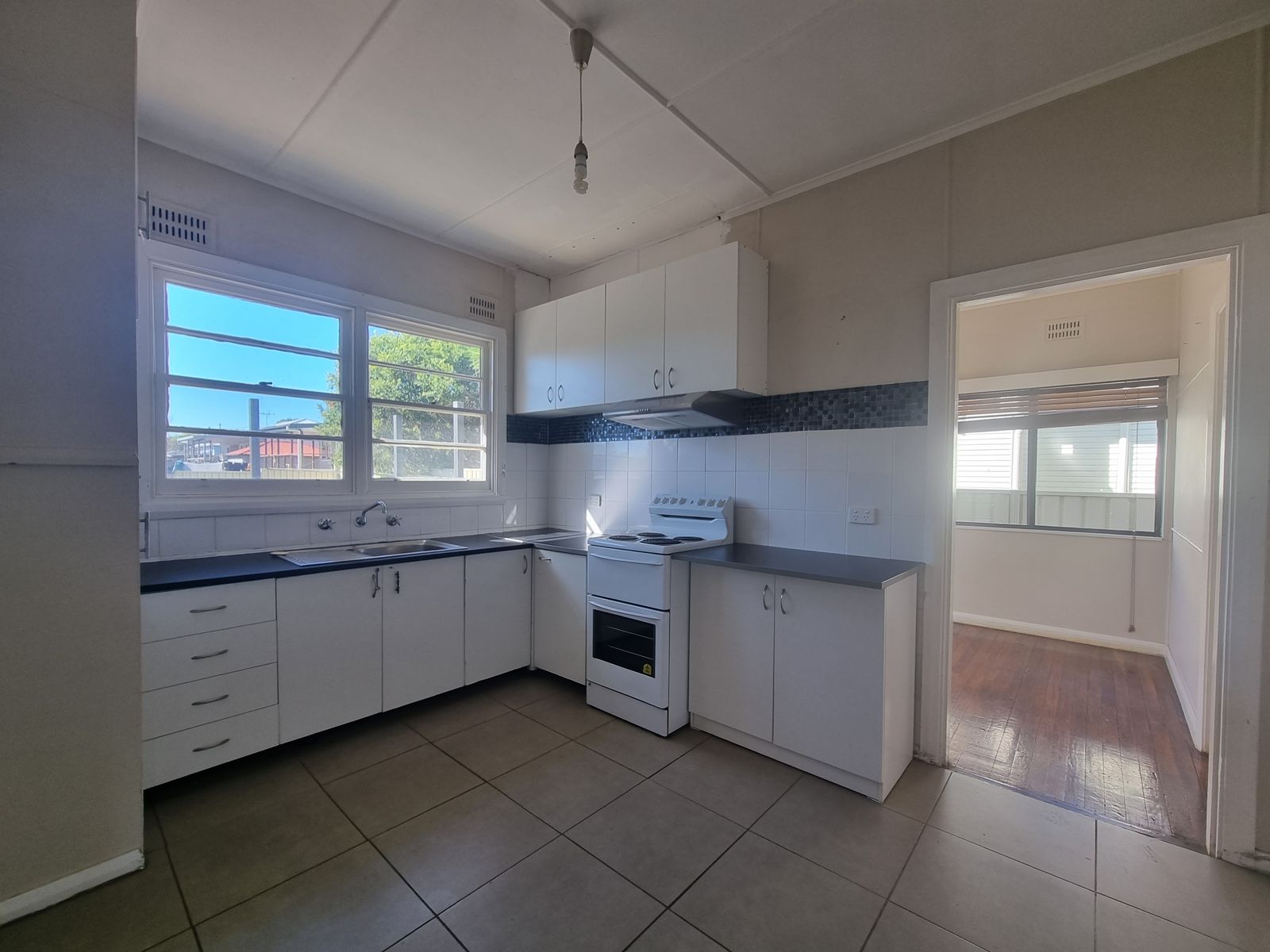 7 Hinten Crescent, Taree NSW 2430, Taree - Thumbnail 2