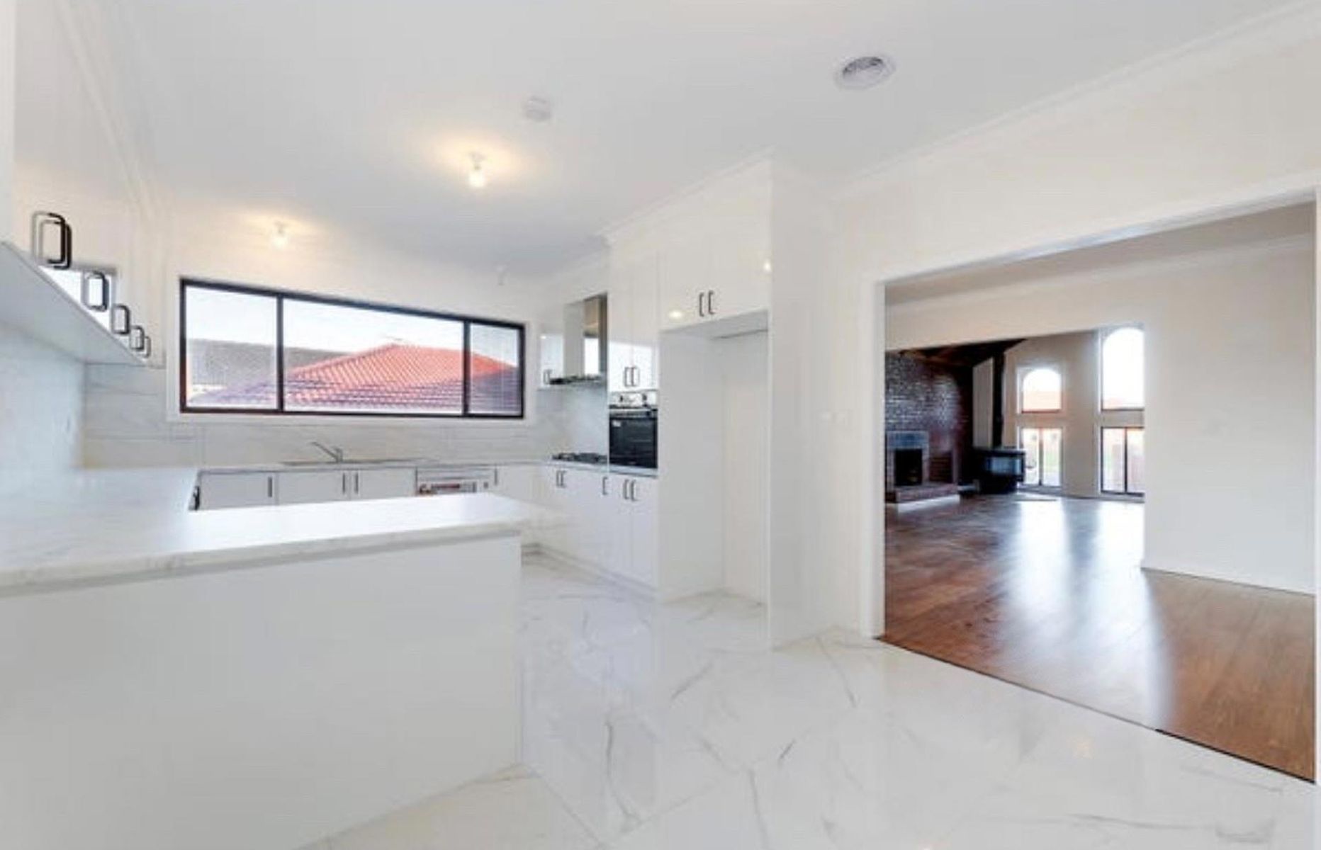 15 Ashleigh  Crescent, Meadow Heights VIC 3048, Meadow Heights - Thumbnail 2