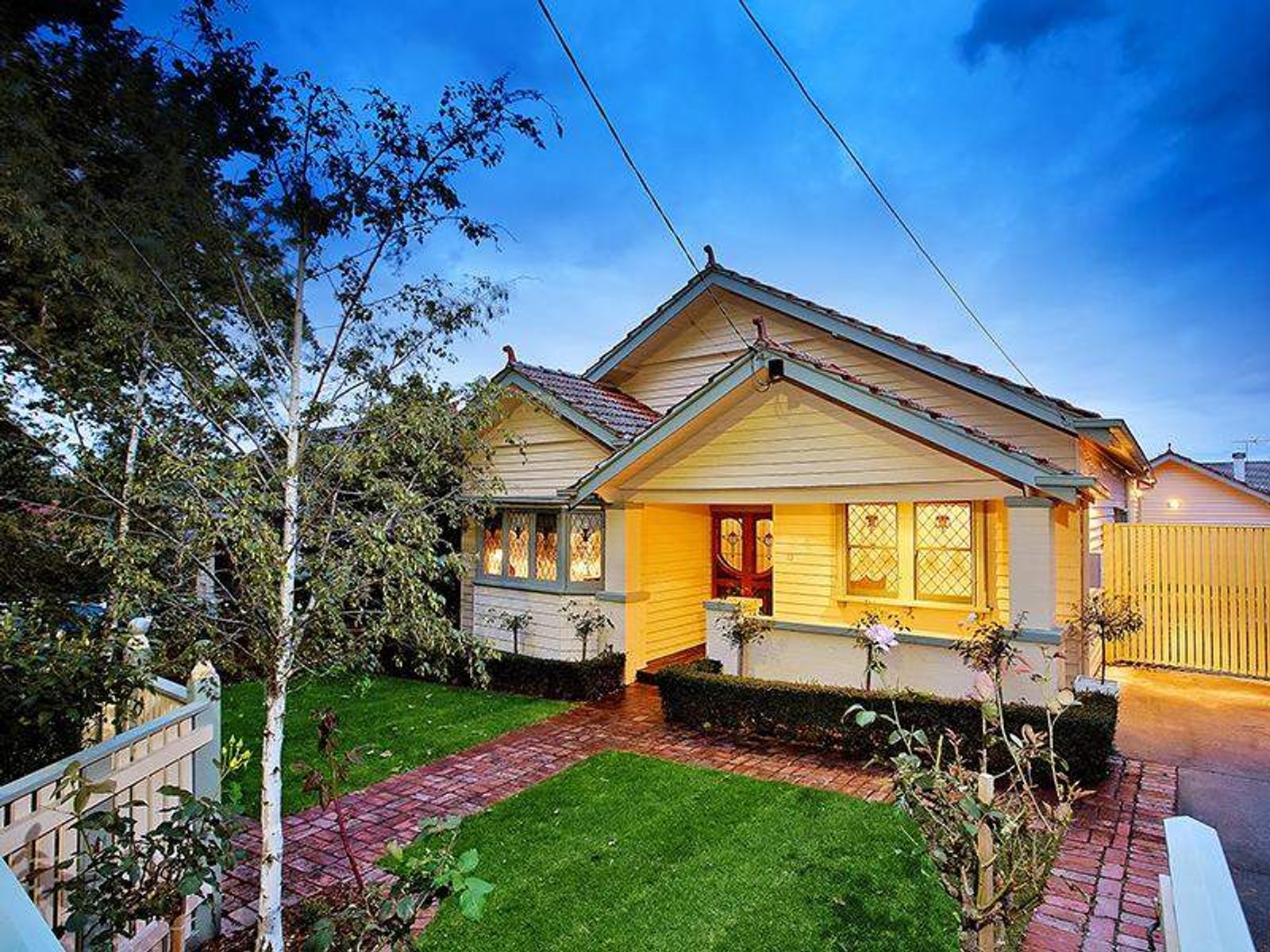 12 Wattle Grove, Coburg - Thumbnail 2
