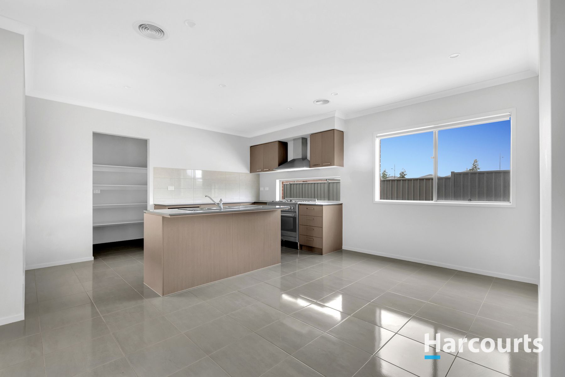 44 Atherstone Boulevard, Strathtulloh, VIC 3338, Strathtulloh - Thumbnail 8