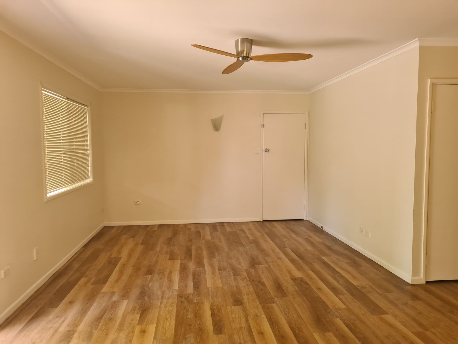 22 Ferguson Avenue, Bongaree QLD 4507, Bongaree - Thumbnail 2