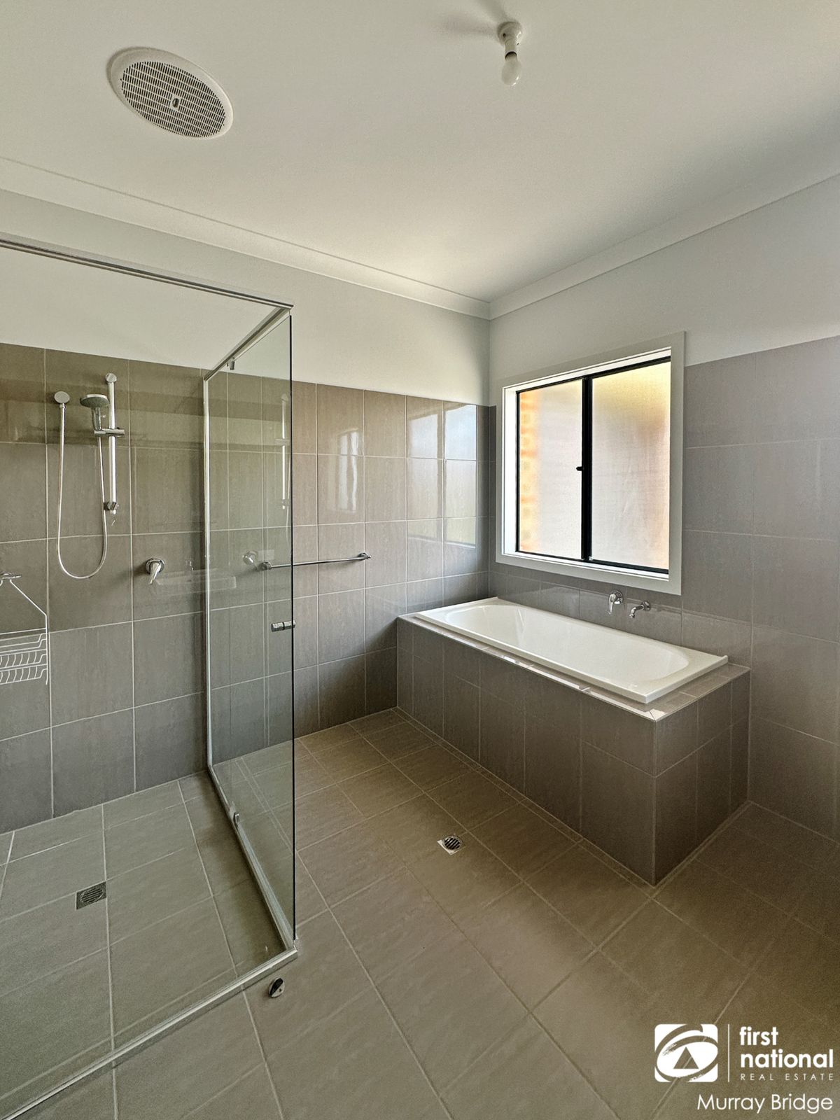 31 Charles St, Murray Bridge SA 5253, Murray Bridge - Thumbnail 5