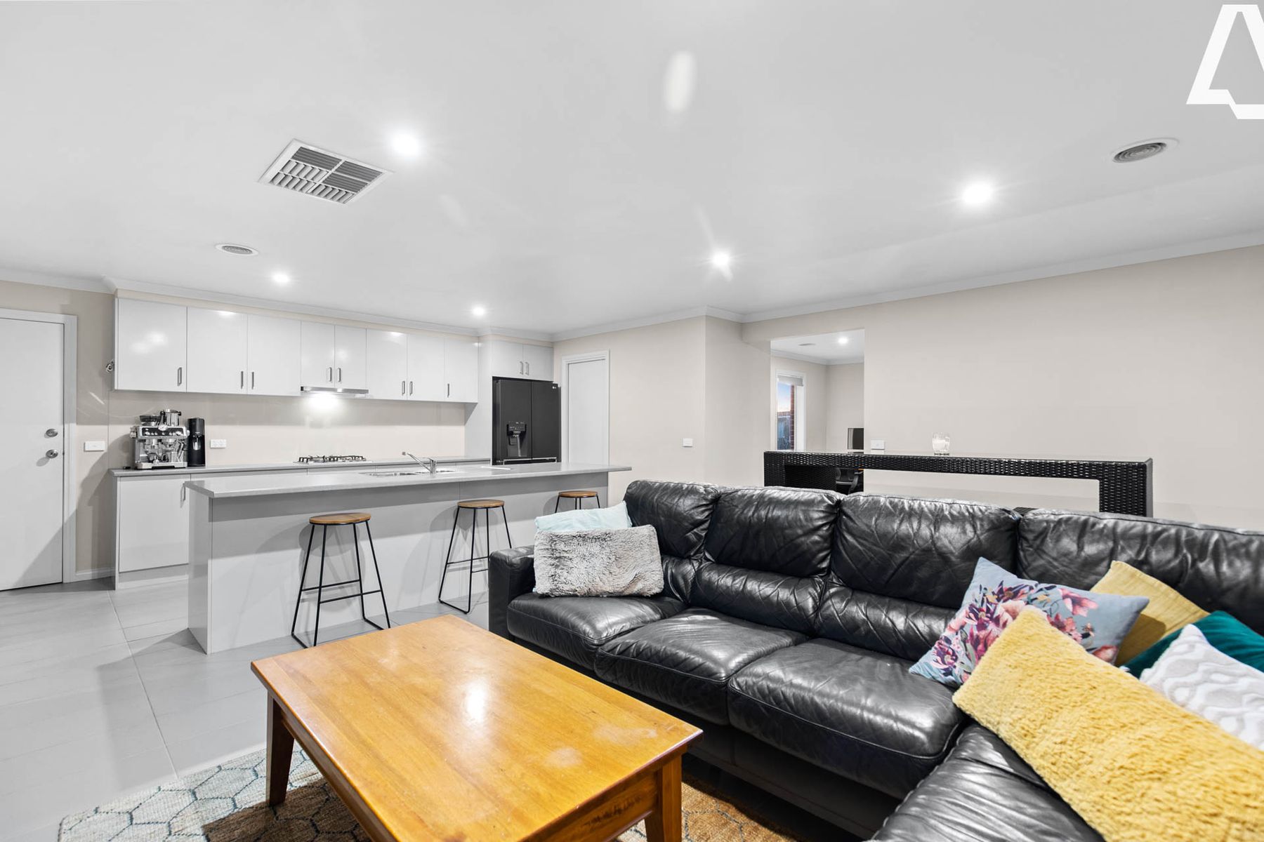 11 Stockhaven Circuit, Langwarrin, VIC 3910, Langwarrin - Thumbnail 8