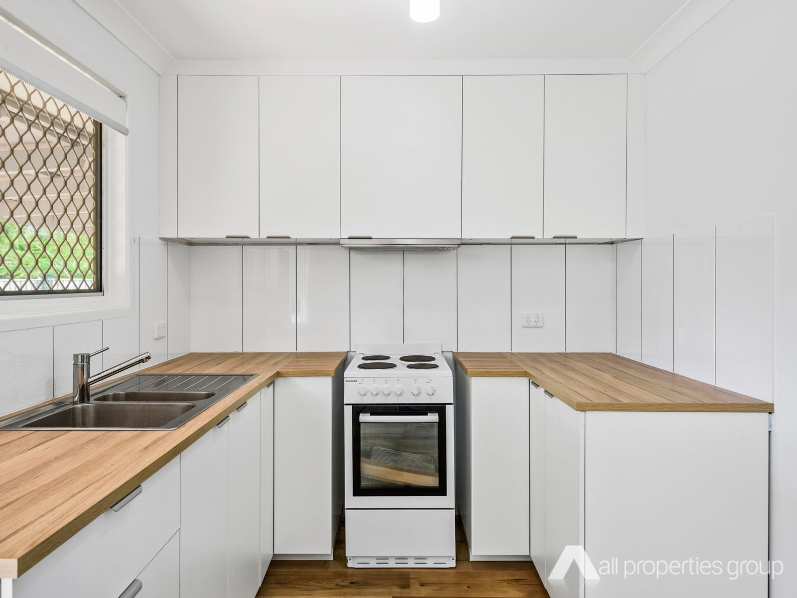 20 Meranti Street, Crestmead QLD 4132, Crestmead - Thumbnail 2