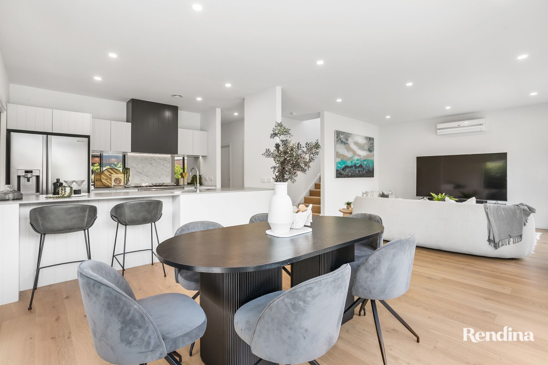 13 Westminster Drive, Avondale Heights - Thumbnail 3