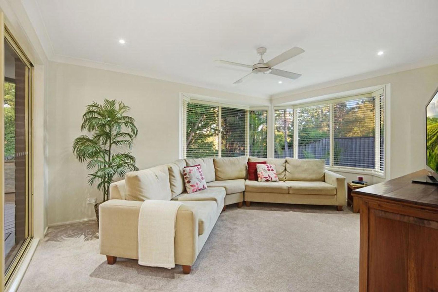 16 Bellwood Place, Castle Hill NSW 2154, Castle Hill - Thumbnail 5