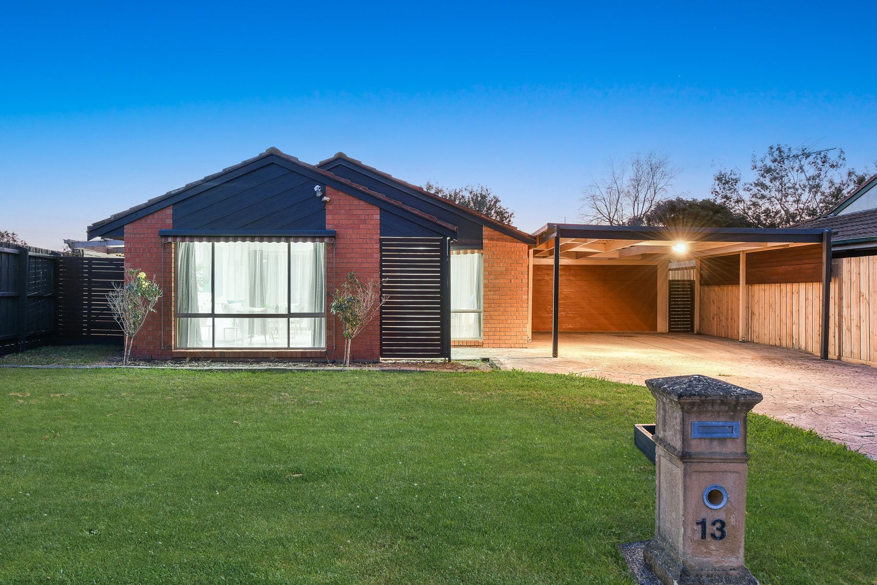 13 Crystal Gardens, Cranbourne West, VIC 3977, Cranbourne West - Thumbnail 3