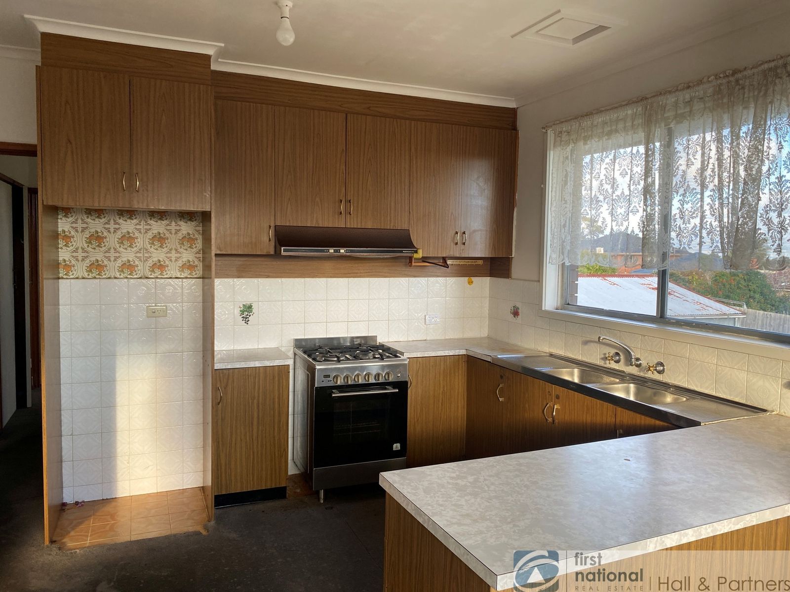 22 Gray Street, Springvale VIC 3171, Springvale - Thumbnail 2