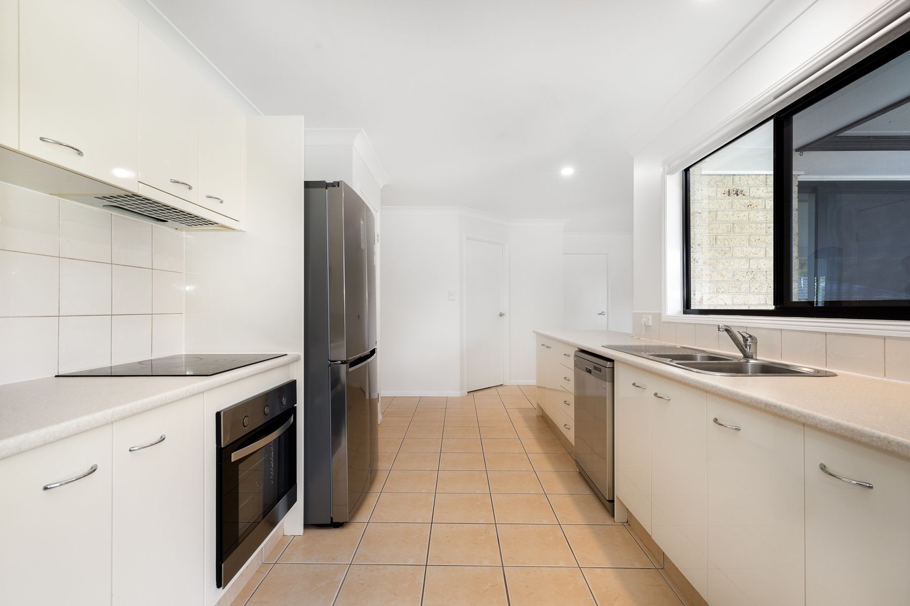 3 Harwood Place, Maudsland QLD 4210, Maudsland - Thumbnail 7