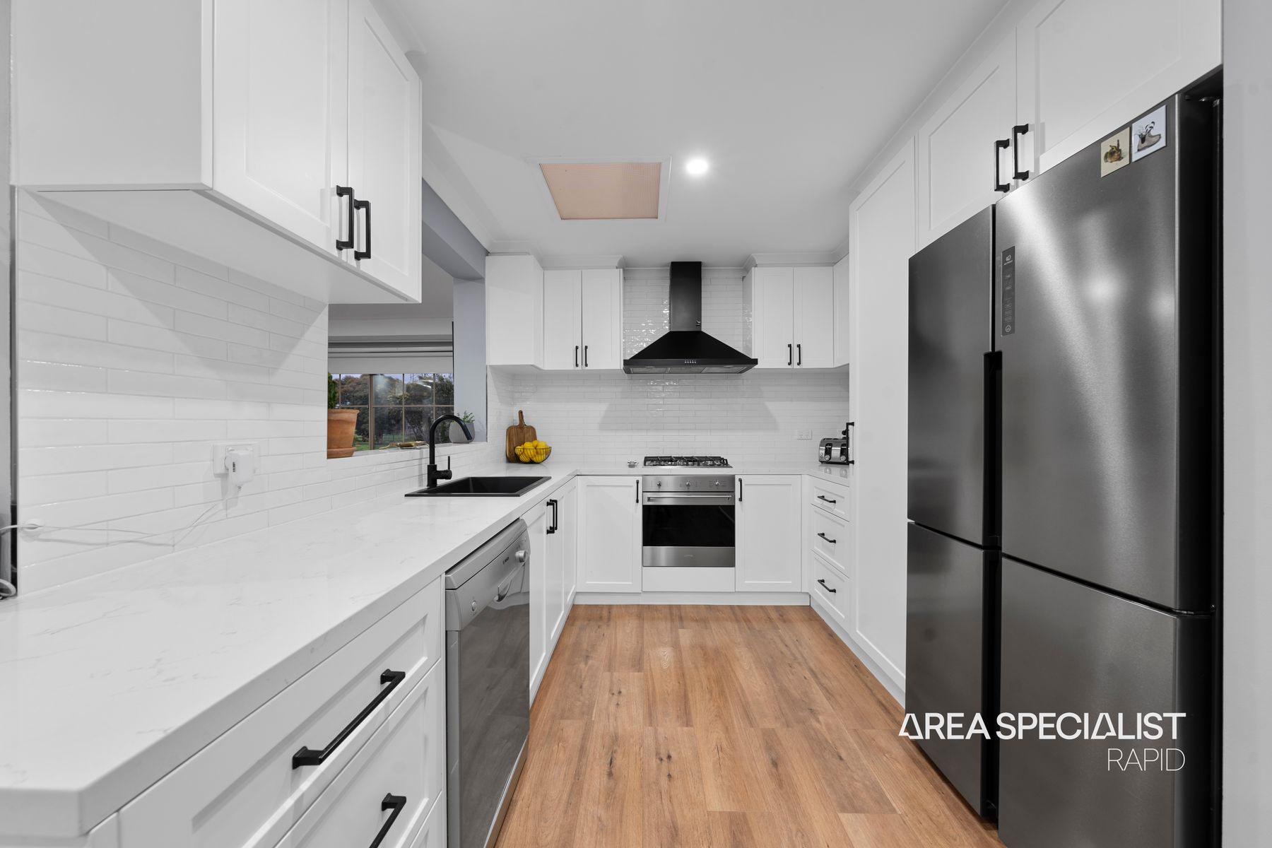 13 Cornell Place, Hampton Park, VIC 3976, Hampton Park - Thumbnail 4