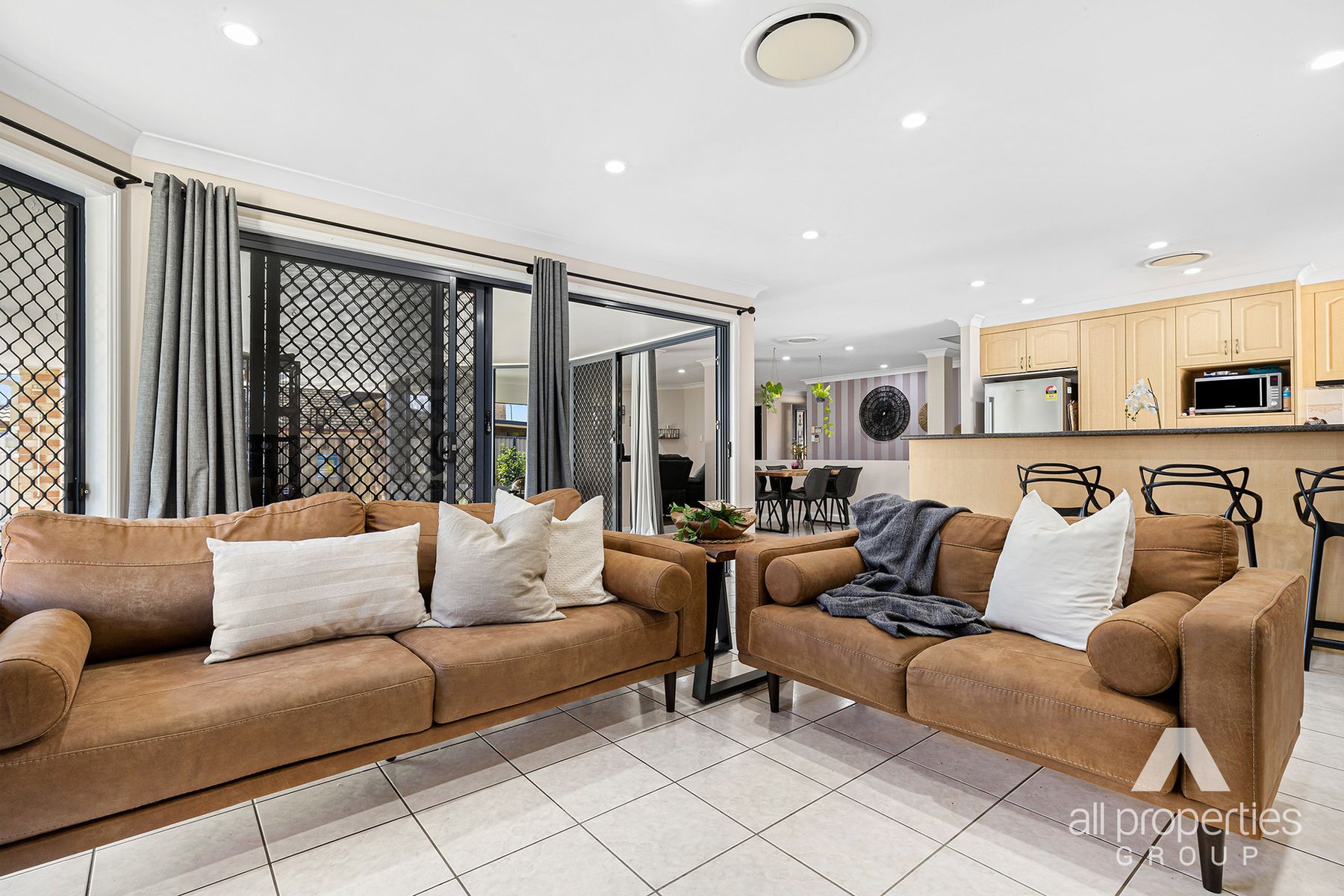 2 Clayton Court, Crestmead QLD 4132, Crestmead - Thumbnail 5