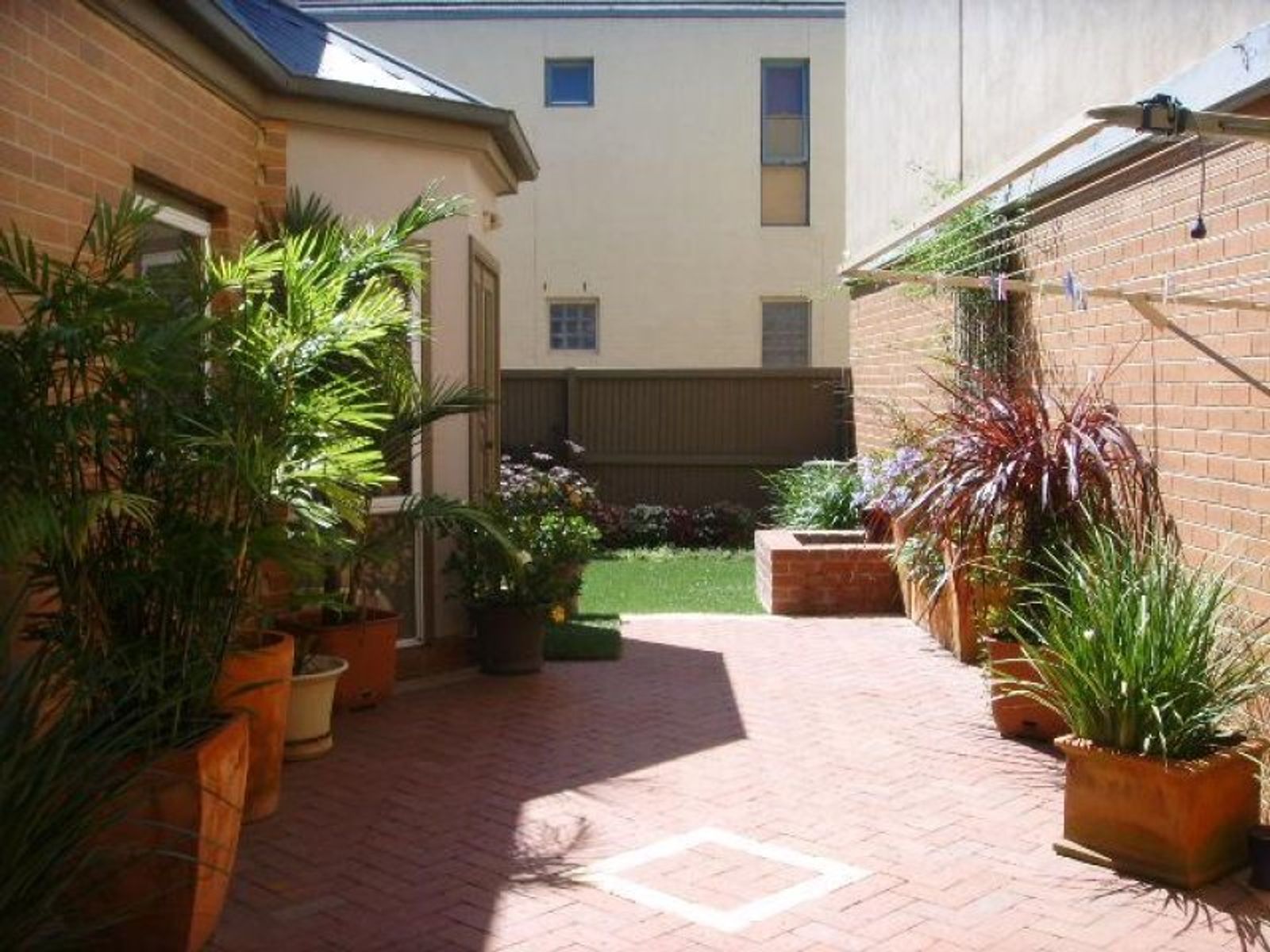 25 Fairbairn Drive, Kensington, VIC 3031, Kensington - Thumbnail 2