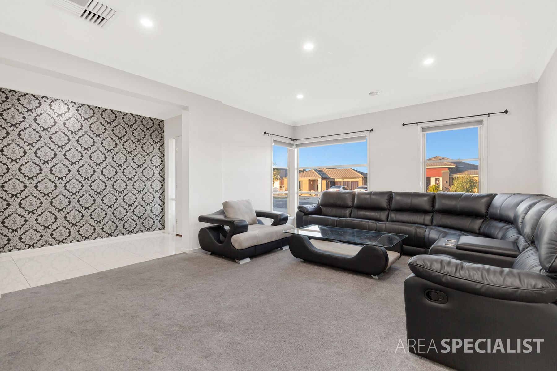 21 Avonbury Circuit, Cranbourne West, VIC 3977, Cranbourne West - Thumbnail 3