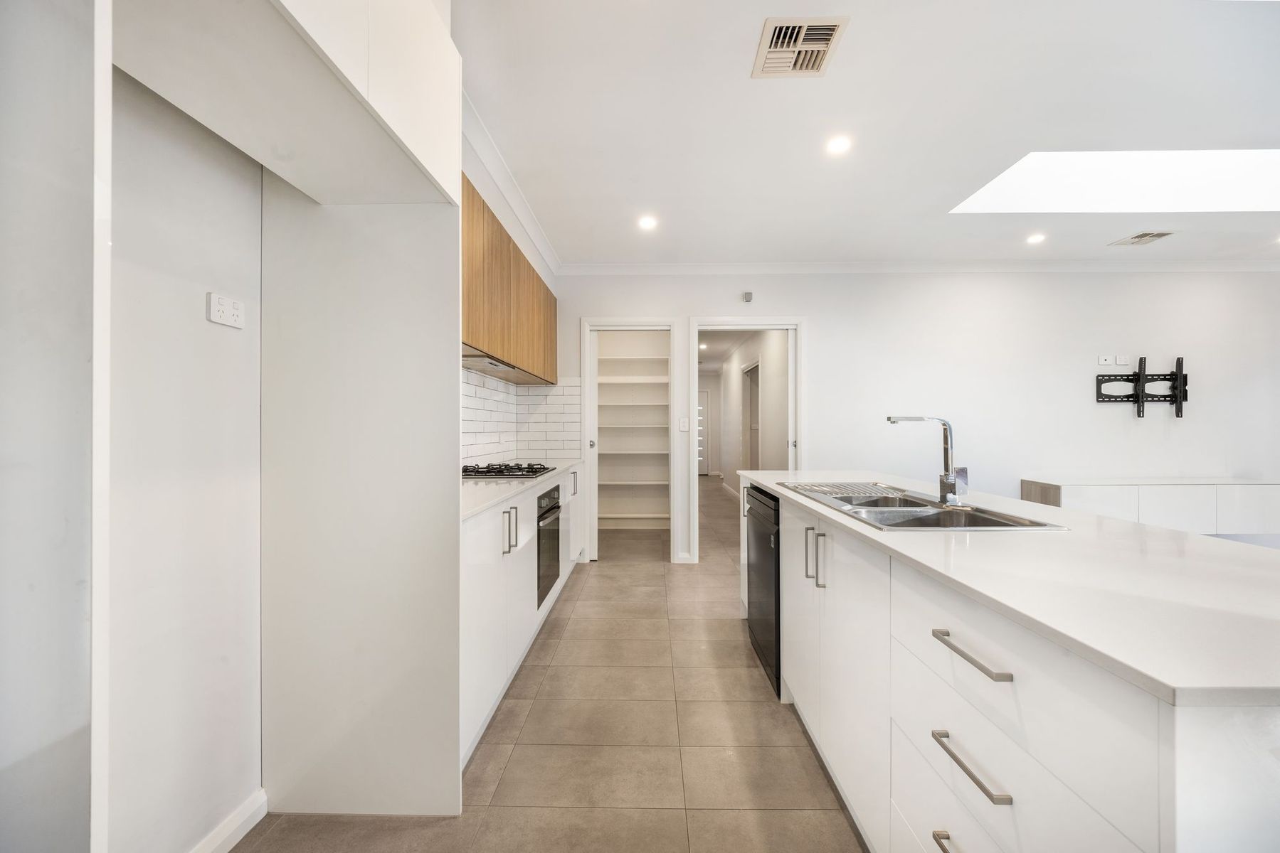 3 Hopkins Street, Googong, NSW 2620, Googong - Thumbnail 4