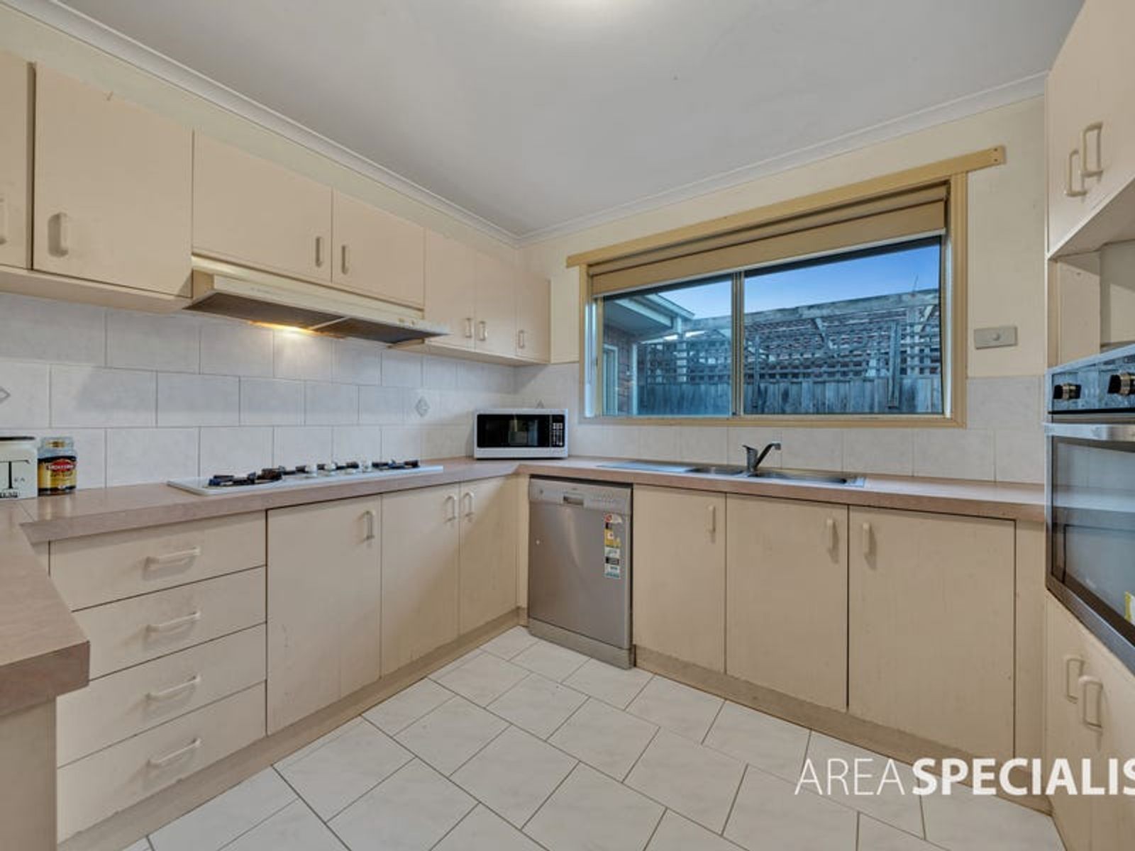 53 The Parkway, Hampton Park, VIC 3976, Hampton Park - Thumbnail 8