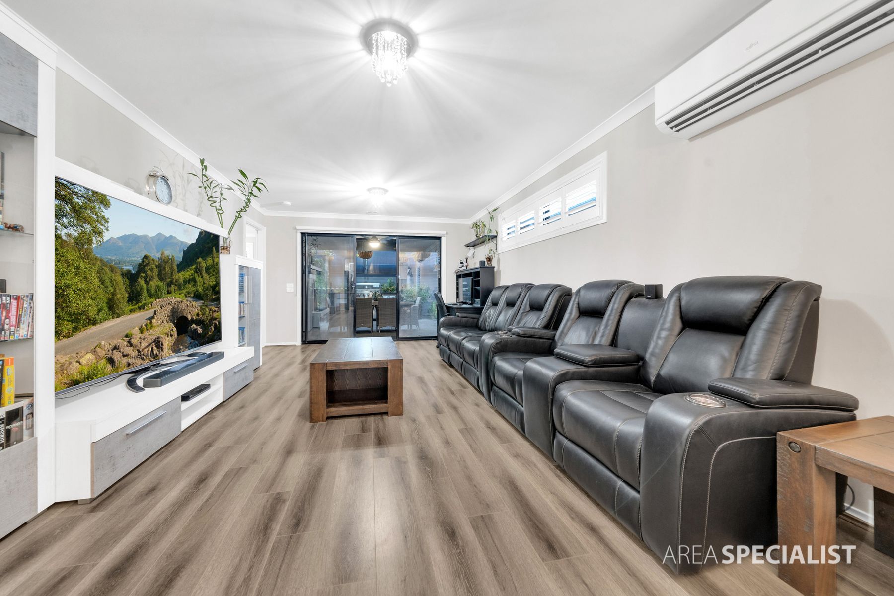 8 Catfish Street, Clyde North, VIC 3978, Clyde North - Thumbnail 5