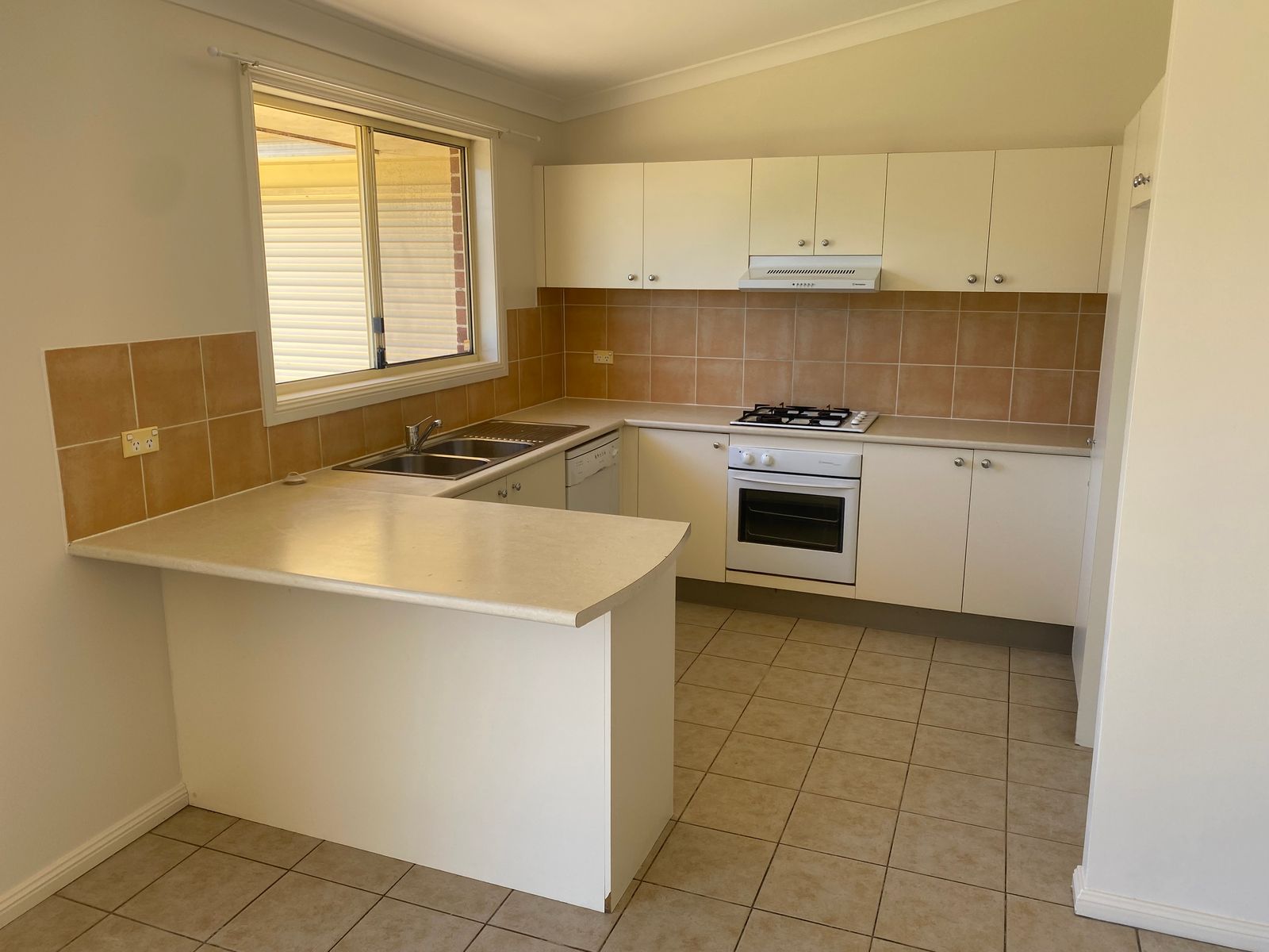Rosemeadow NSW 2560, Rosemeadow - Thumbnail 2