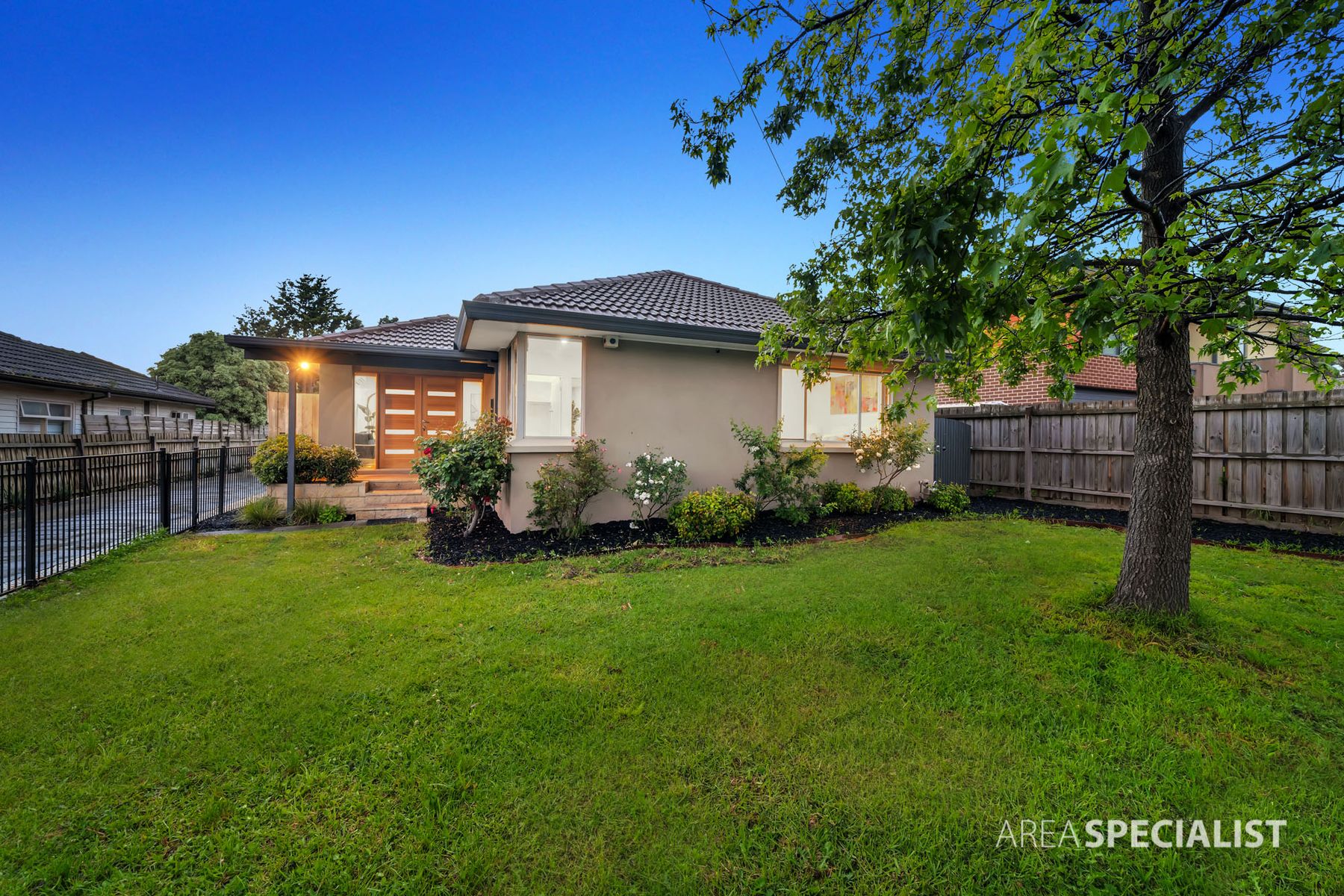 1/16 Bride Avenue, Hampton Park, VIC 3976, Hampton Park - Thumbnail 2