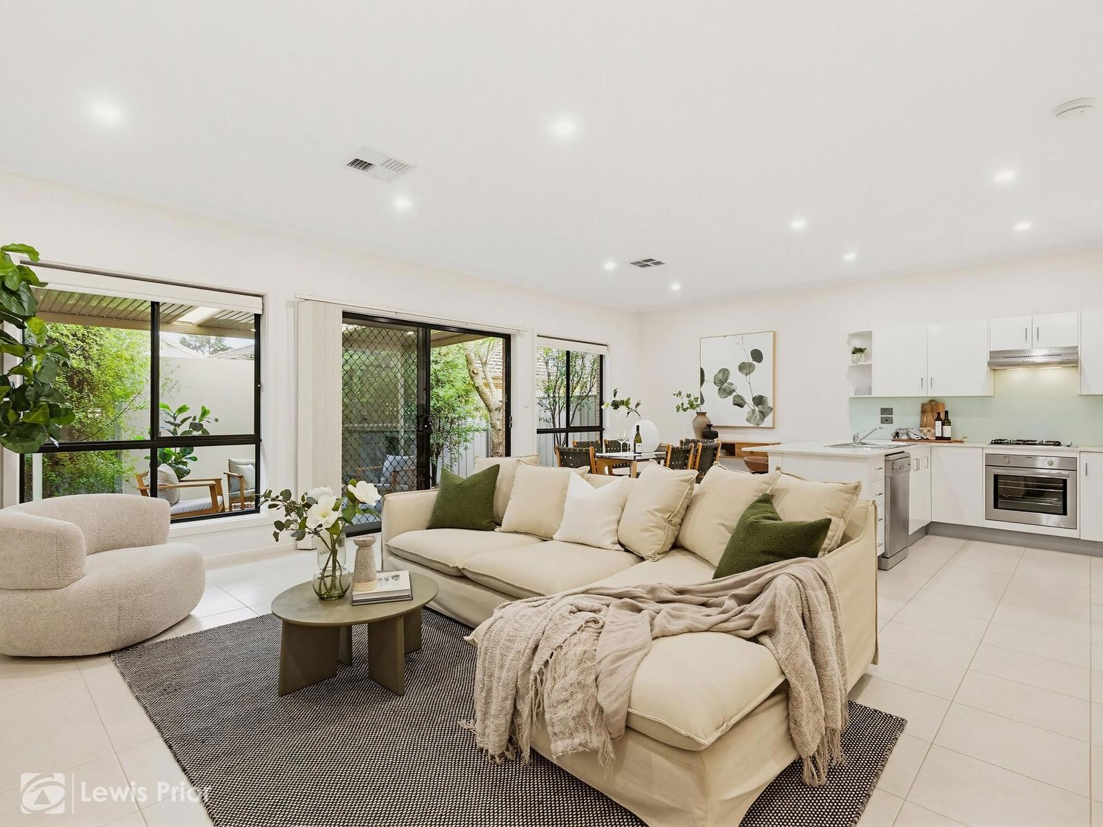 11 Pitt Street, Seacombe Gardens SA 5047, Seacombe Gardens - Image 1