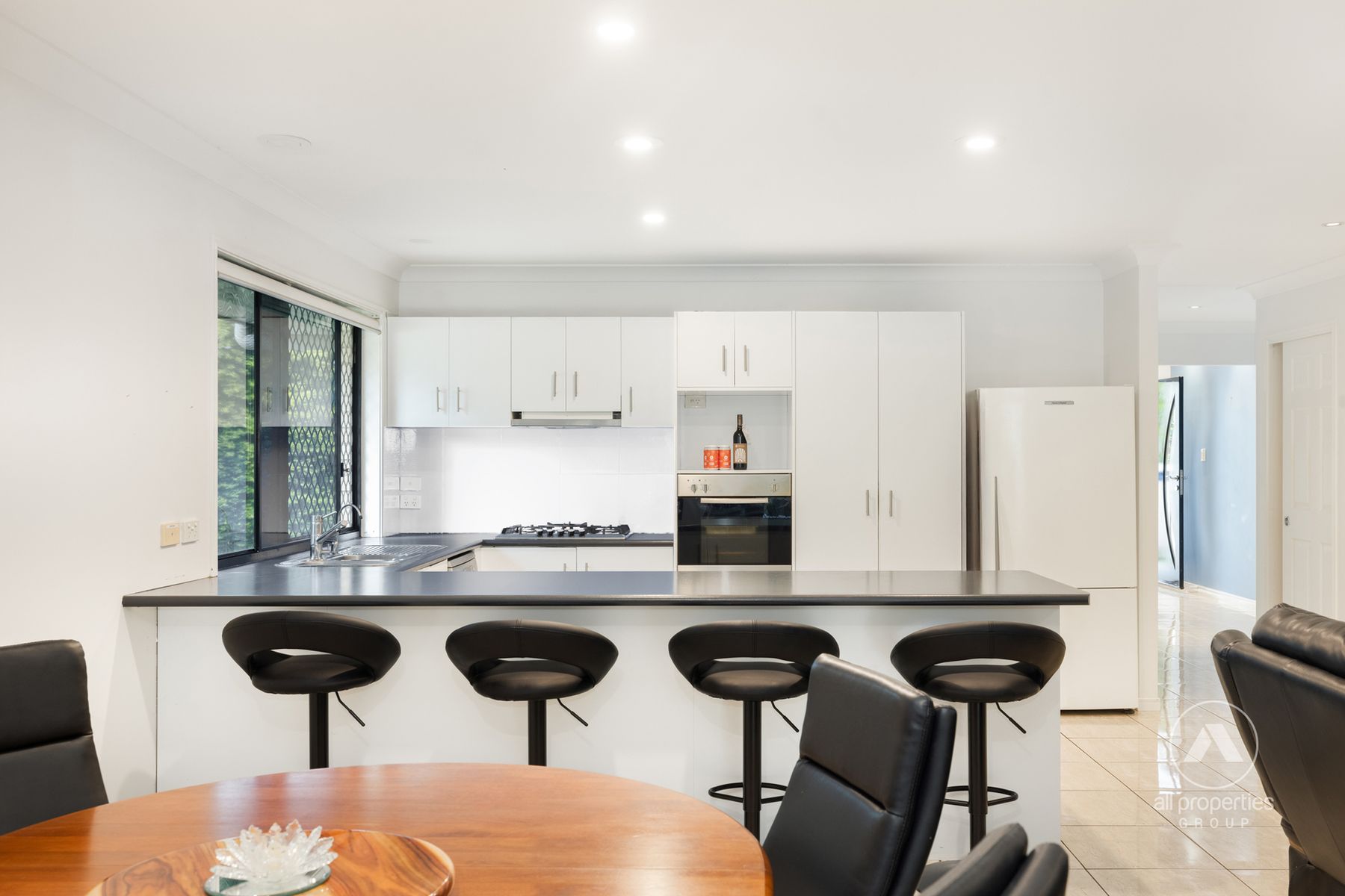 1 Gellert Close, Maudsland QLD 4210, Maudsland - Thumbnail 3