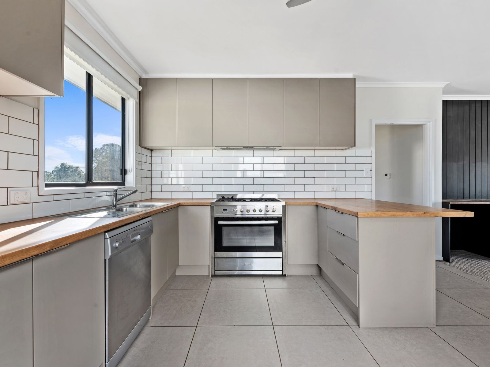 25 Cameron Street, Traralgon, VIC 3844, Traralgon - Thumbnail 3