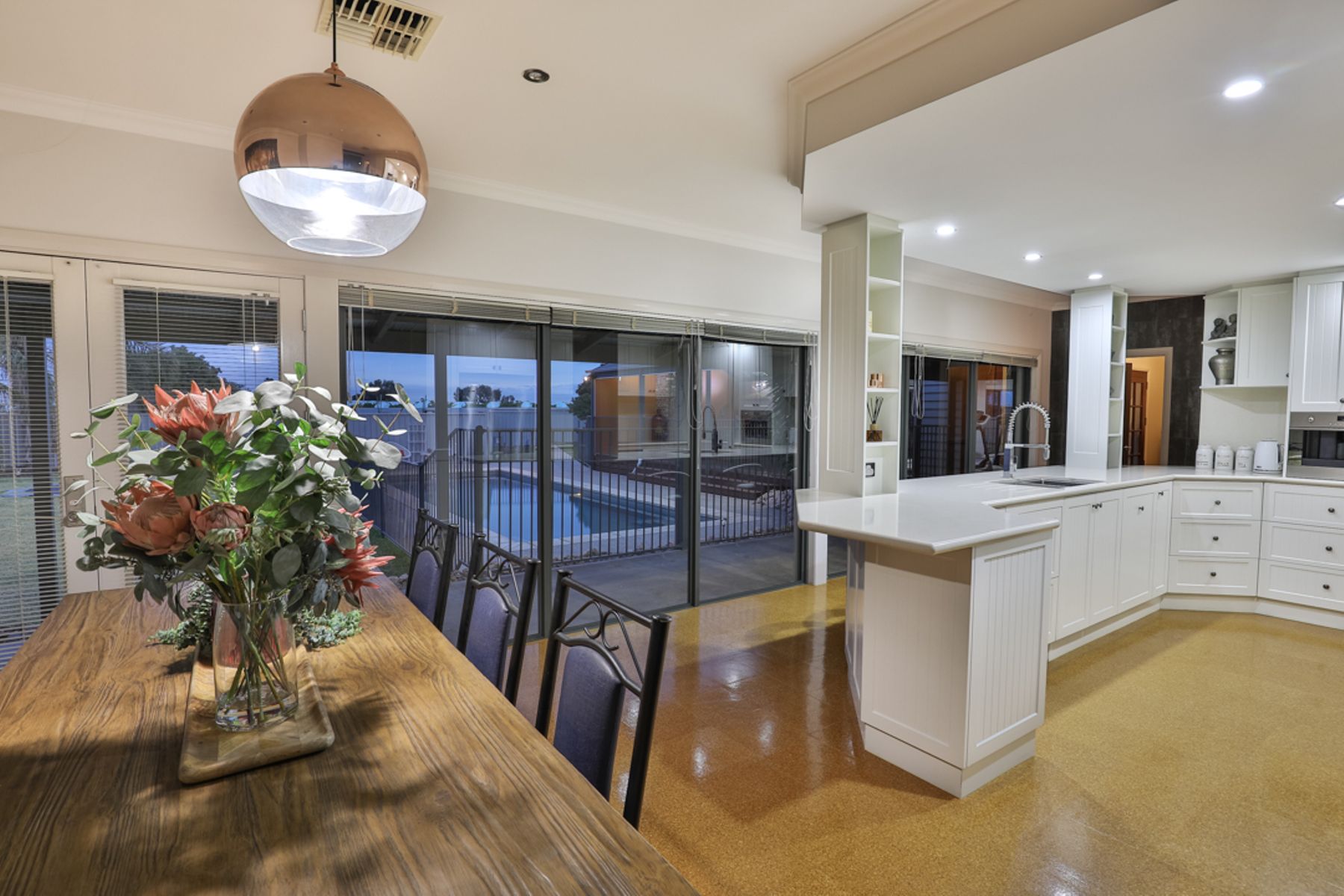 216 Fifth Street, Nichols Point - Thumbnail 3