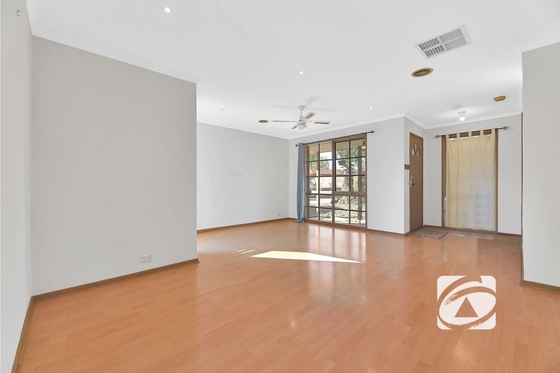 25 Coolong Avenue, Berwick VIC 3806, Berwick - Thumbnail 4