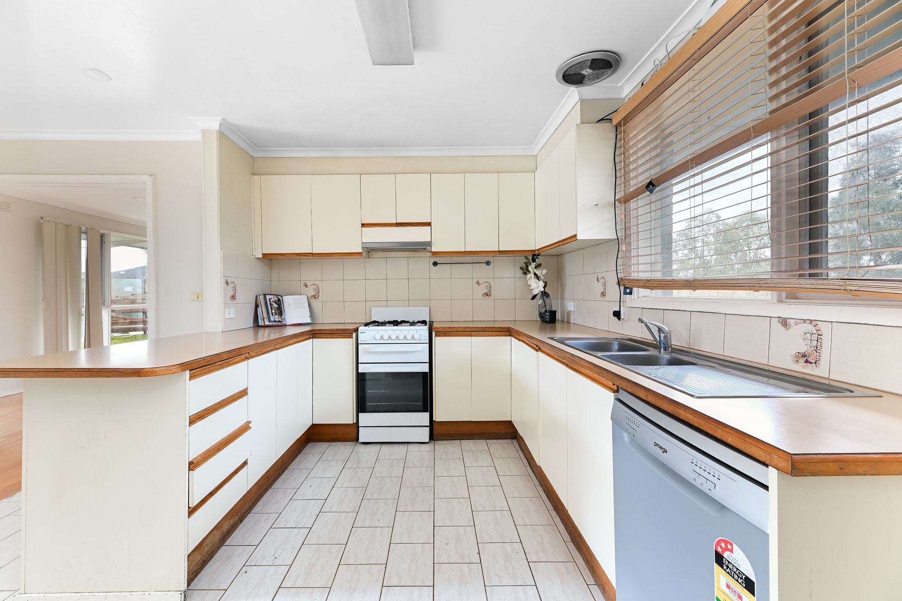 14 Ashdale Court, Springvale, VIC 3171, Springvale - Thumbnail 5