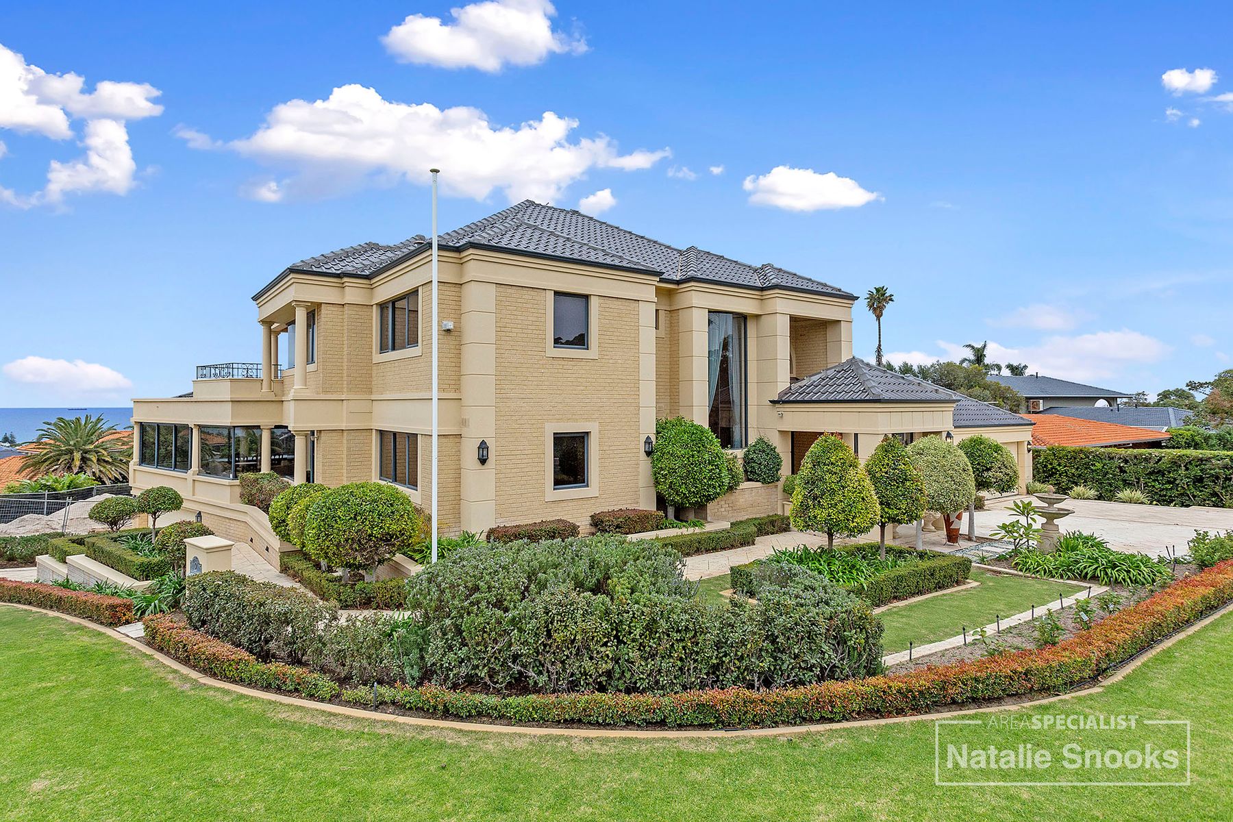 2 Banool Crescent, City Beach, WA 6015, City Beach - Thumbnail 2