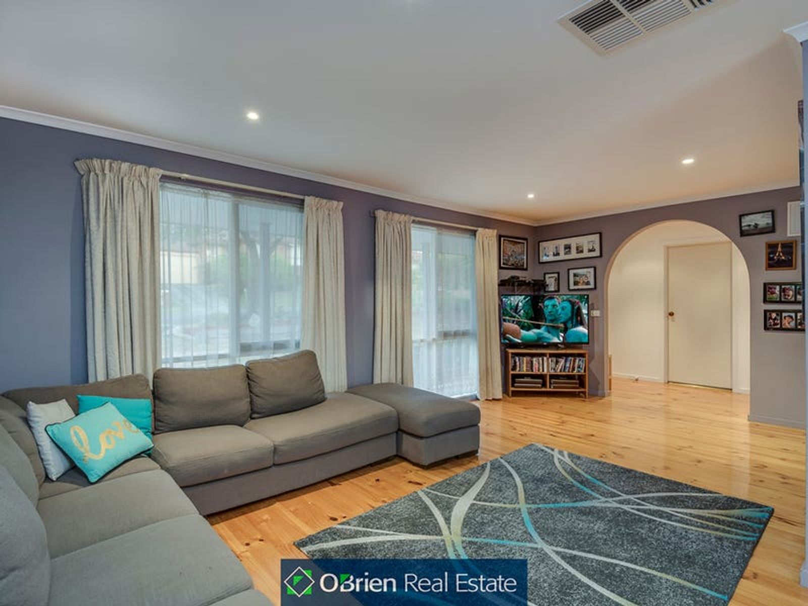 27 Conran Avenue, Endeavour Hills, VIC 3802, Endeavour Hills - Thumbnail 2