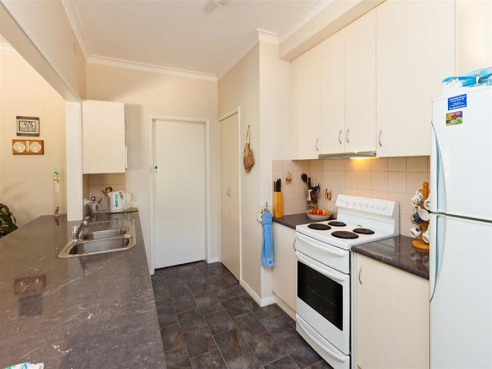 186 Fifth Street, Nichols Point - Thumbnail 2