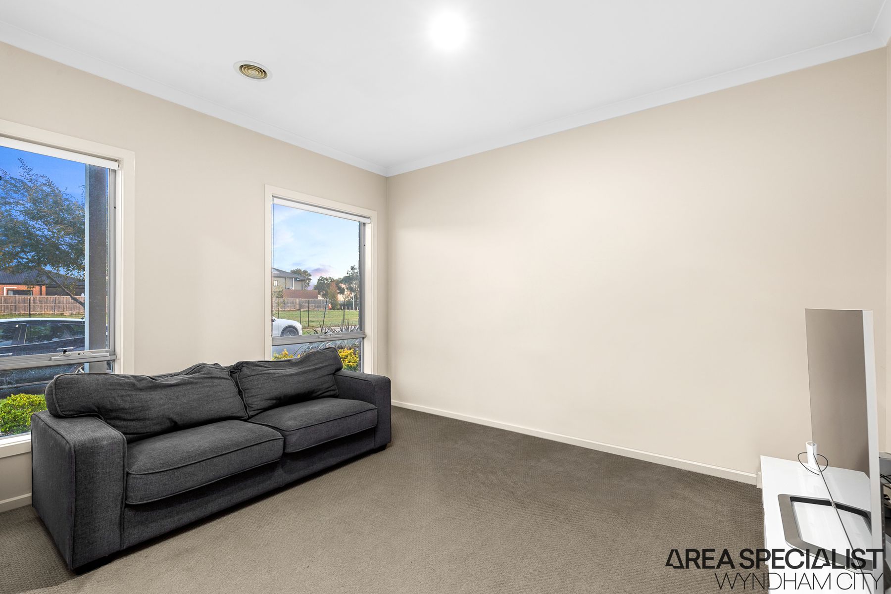 12 Arabella Circuit, Point Cook, VIC 3030, Point Cook - Thumbnail 3