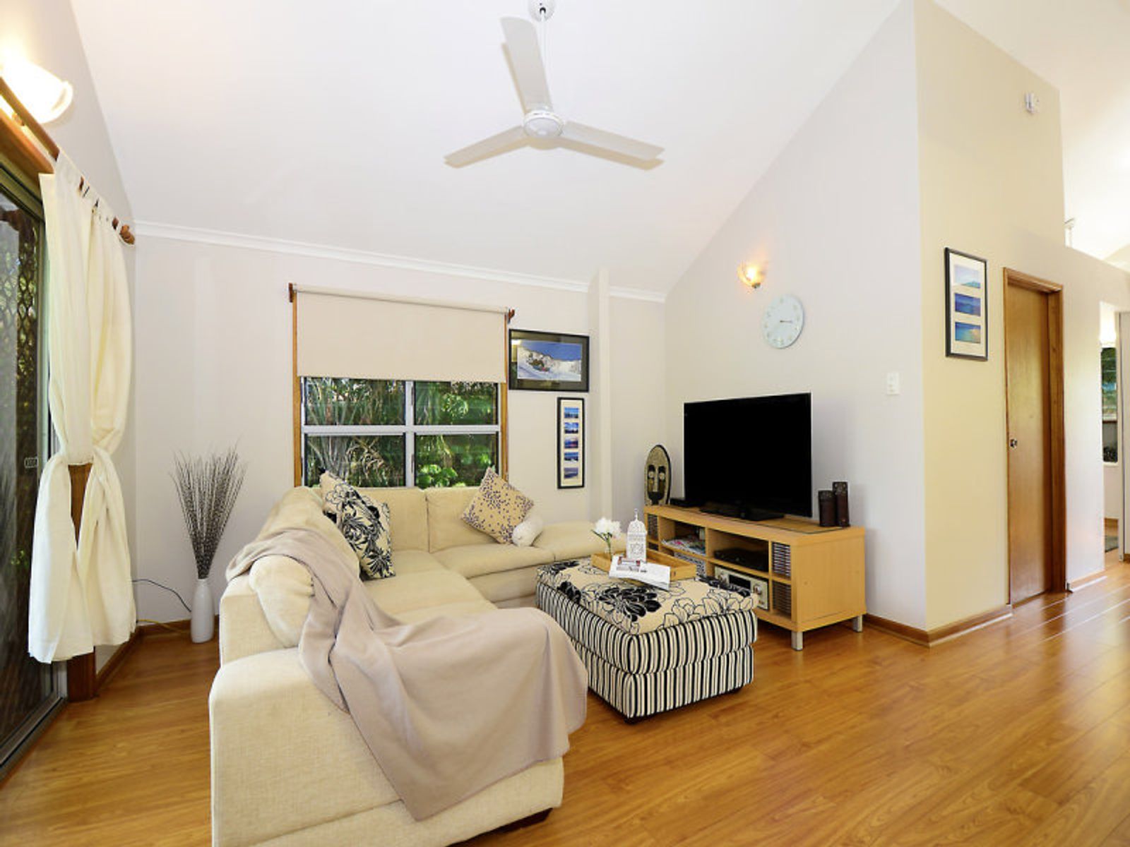 33 James Circuit, Woodroffe NT 0830, Woodroffe - Thumbnail 2