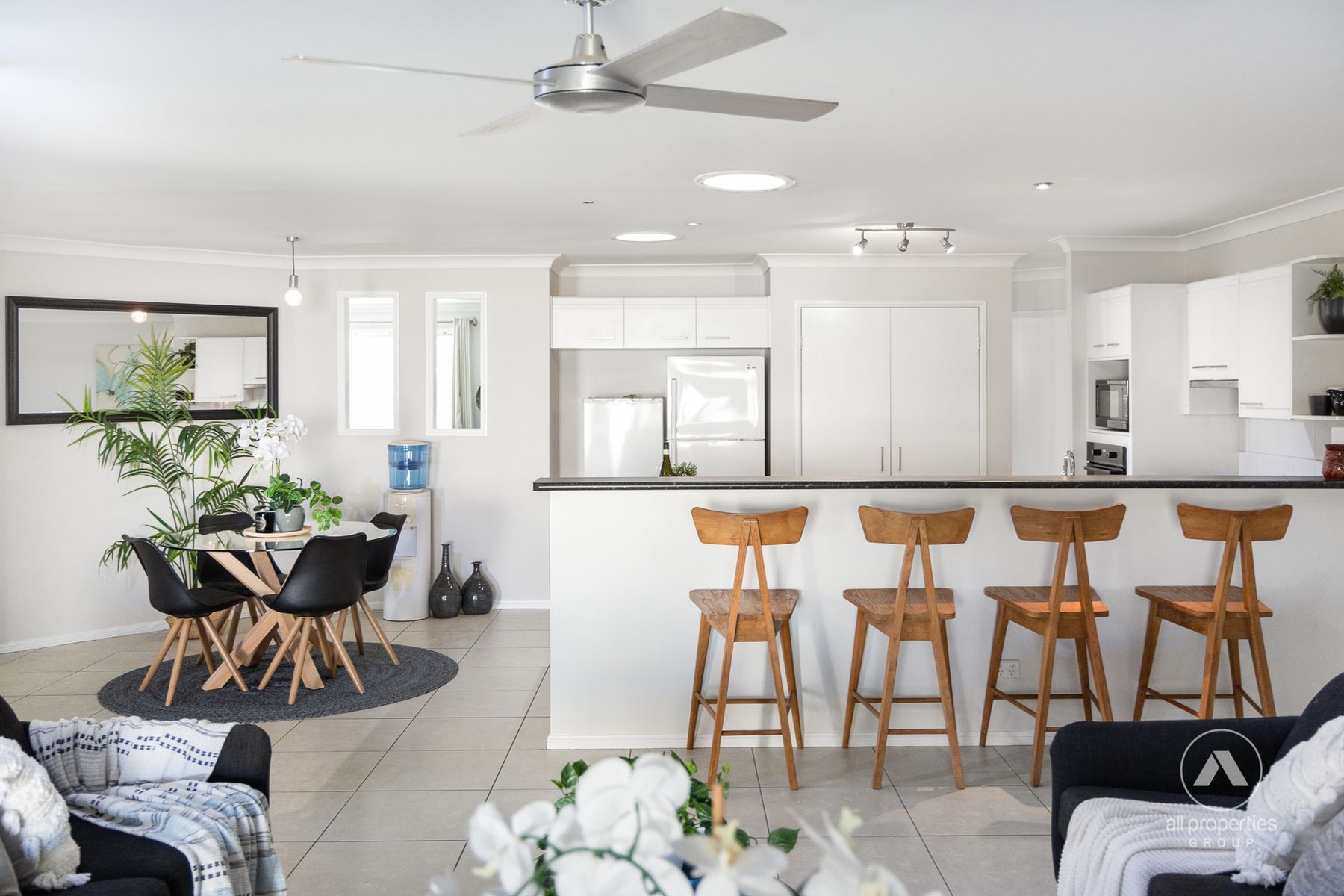 3/47 Murrumbeena Road, Heritage Park - Thumbnail 3