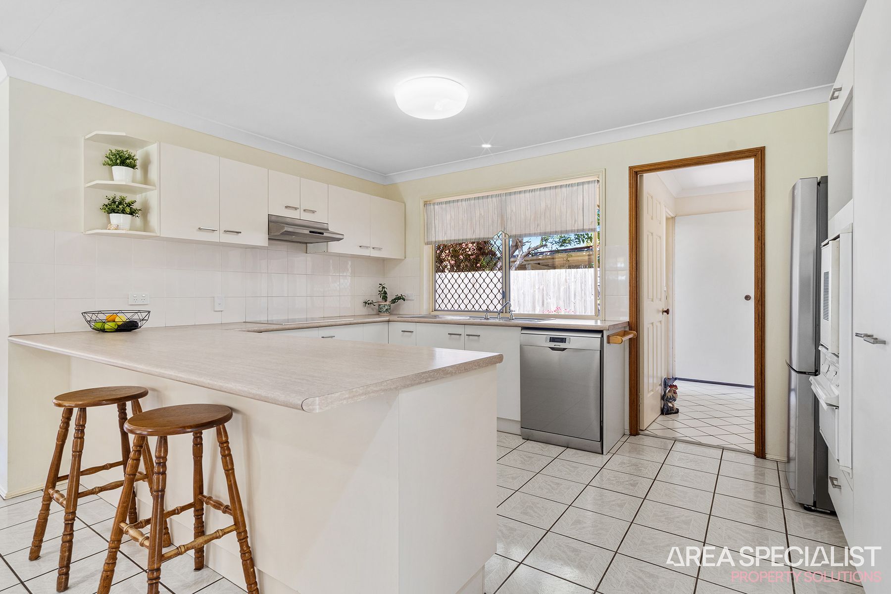 11 Johnathon Close, Jacobs Well, QLD 4208, Jacobs Well - Thumbnail 6