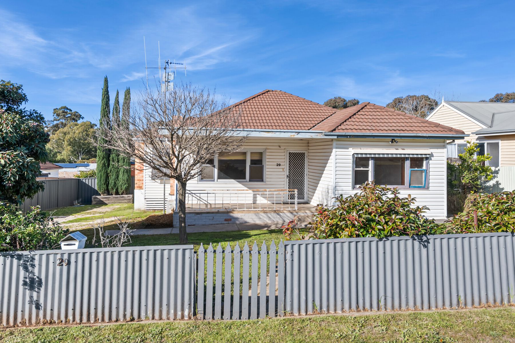 29 Adam Street, Quarry Hill - Image 1