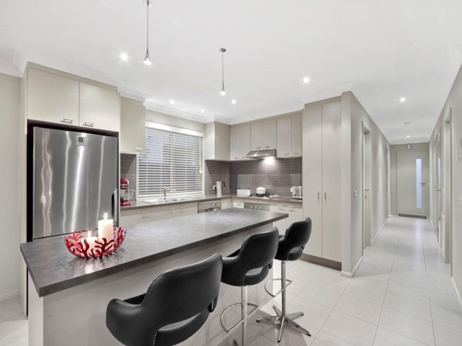 9 Mountainview Terrace, Keysborough, VIC 3173, Keysborough - Thumbnail 2