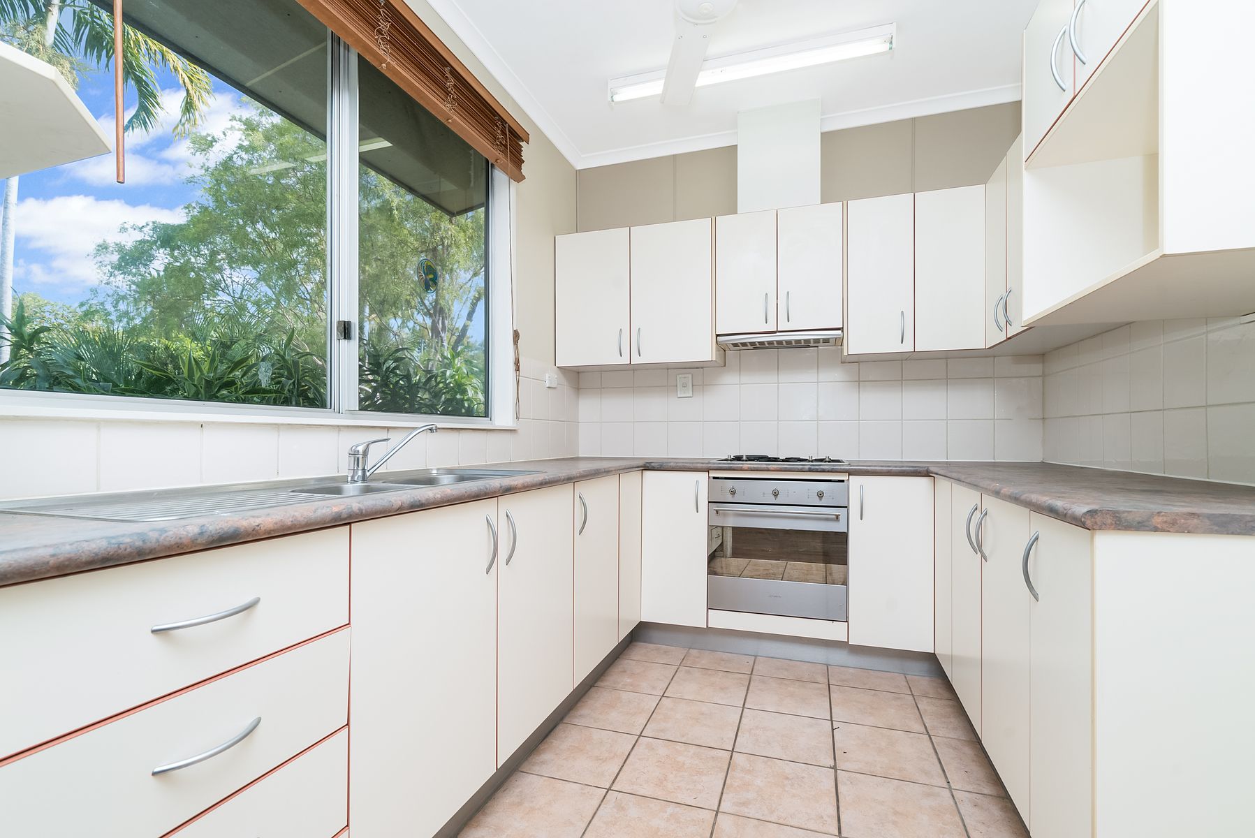 70 Manunda Terrace, Karama NT 0812, Karama - Thumbnail 5