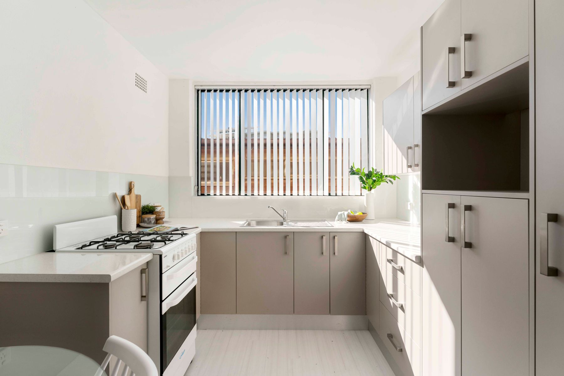 8/3 Walter Street, Belmont NSW 2280